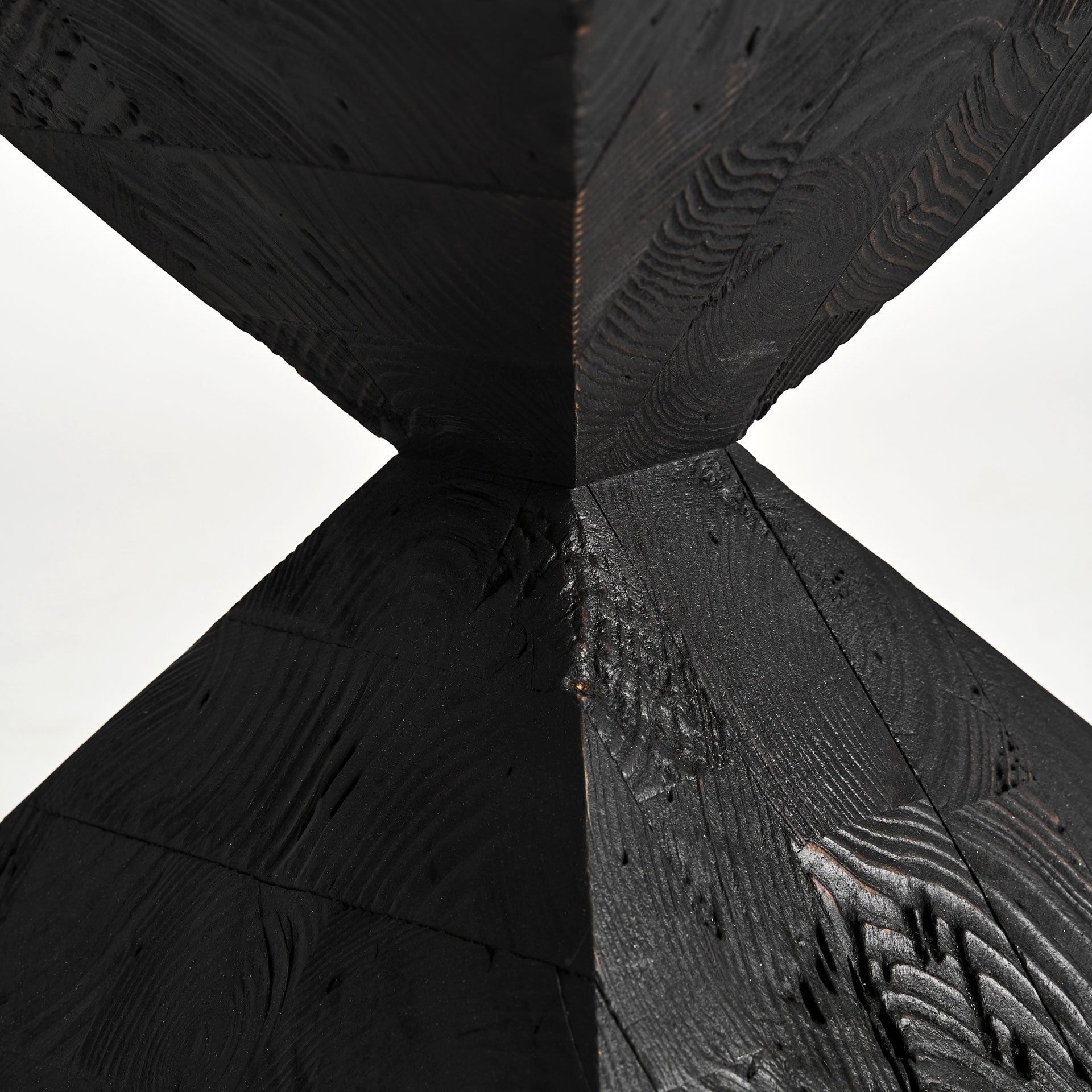 VIEVY Side Table in Recycled Black Pine Wood