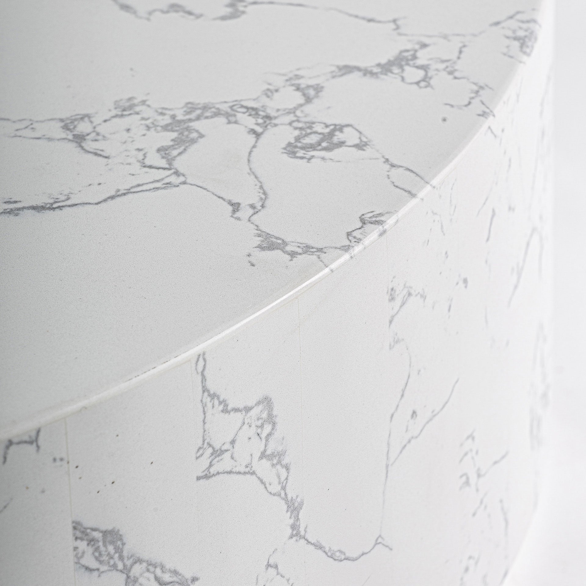 Stolik kawowy VONNAS biały