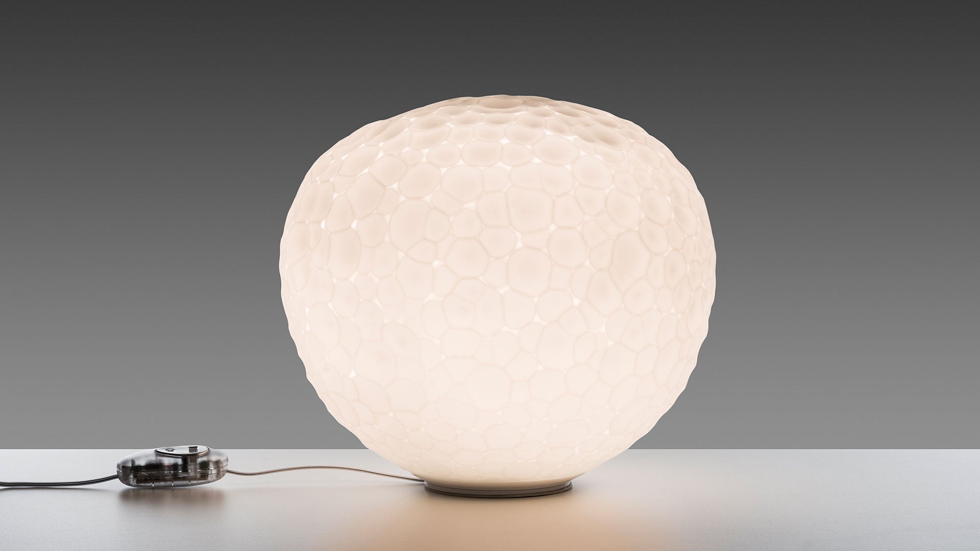 Tischlampe METEORITE weiß