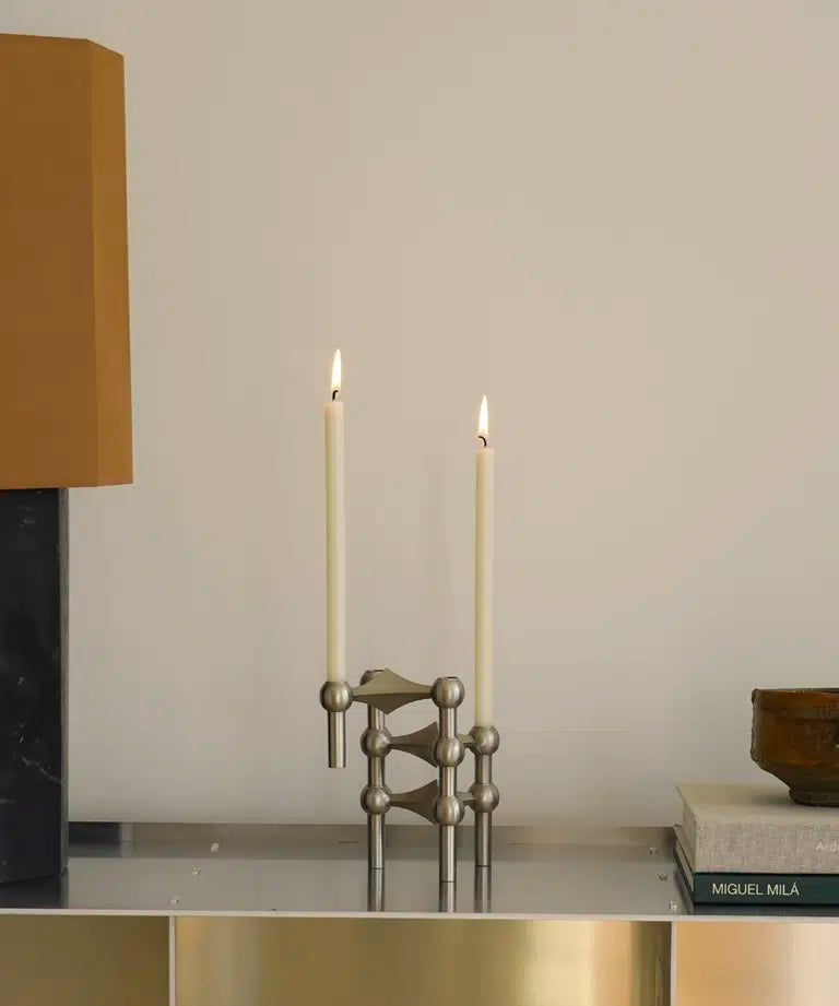 Set von Kerzenhaltern STOFF NAGEL gebürstetes Chrom
