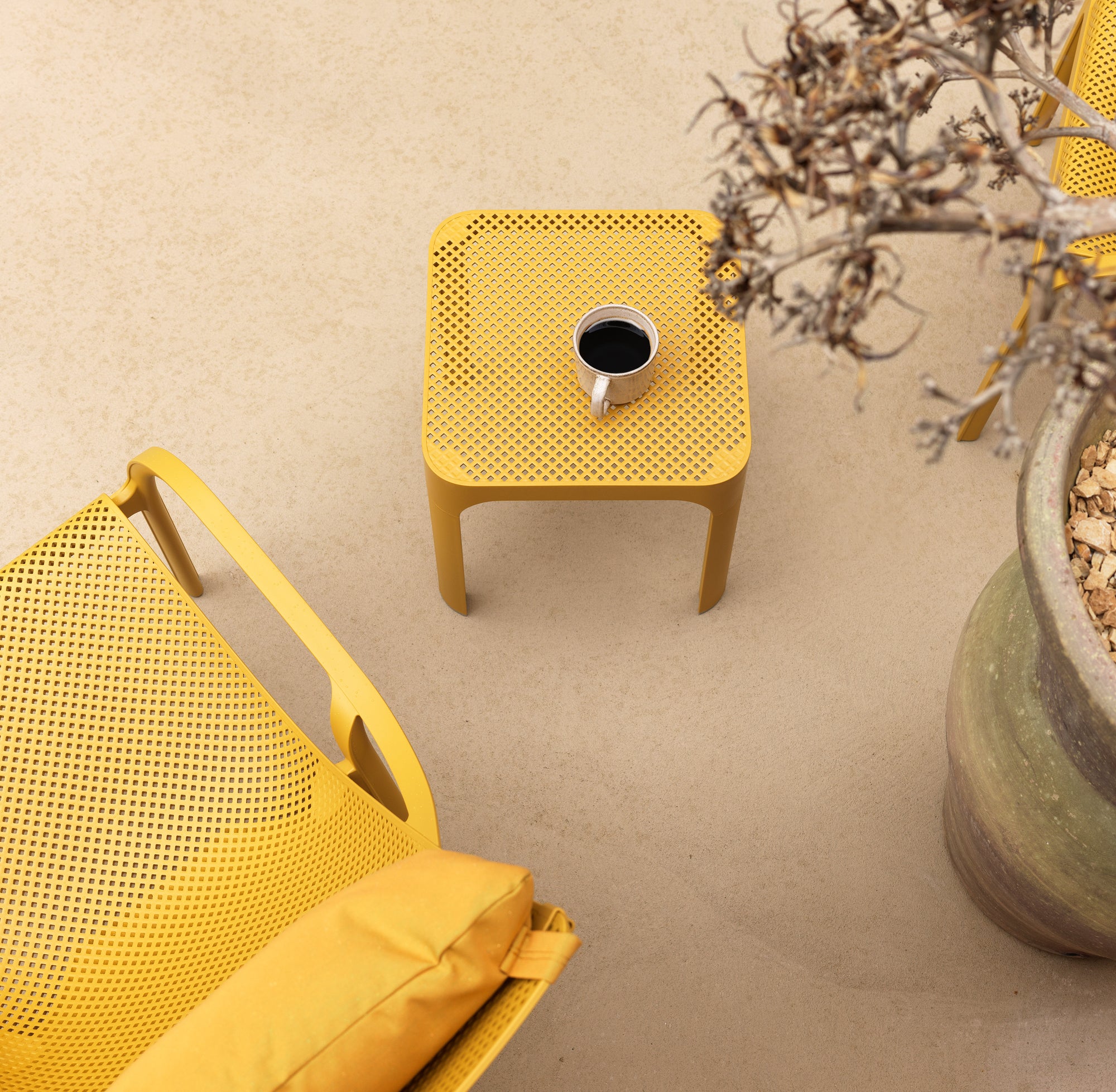 Mint NET Outdoor Coffee Table