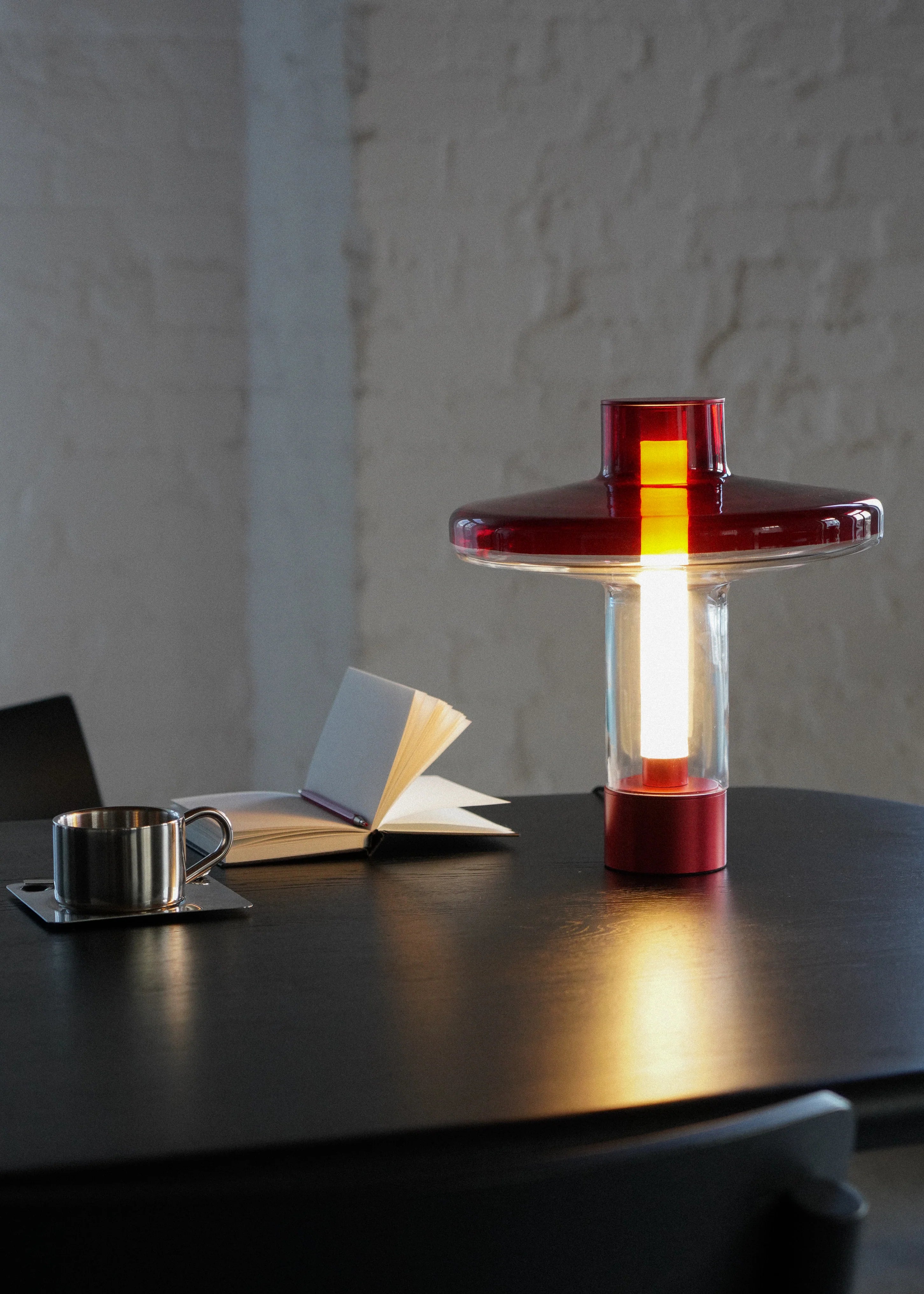 Tischlampe NEVO rot