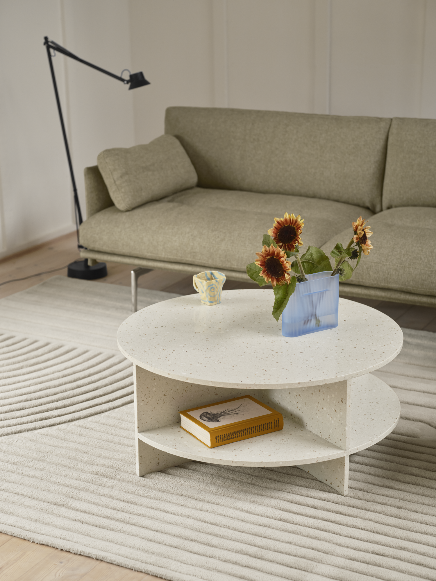 Sofa 3-osobowa OUTLINE SOFT tapicerowana
