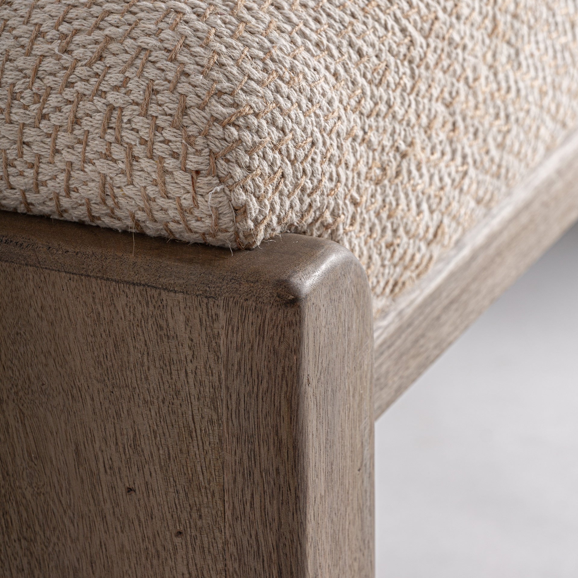 Bank LIERMO beige mit Mango-Holzgestell