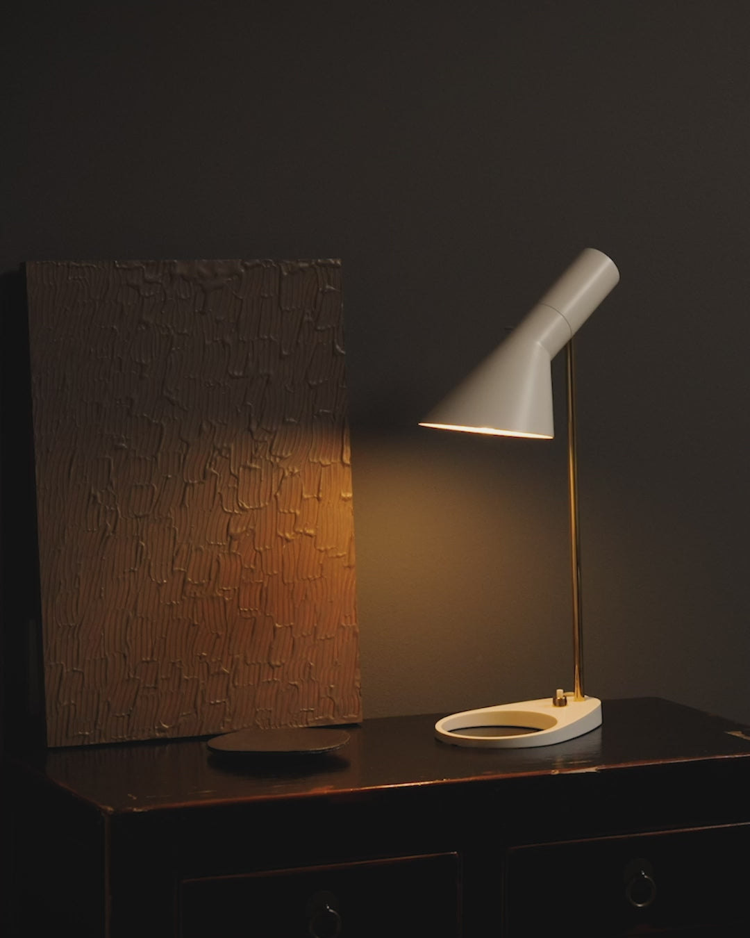 Lampa stołowa AJ MINI ciepły szary