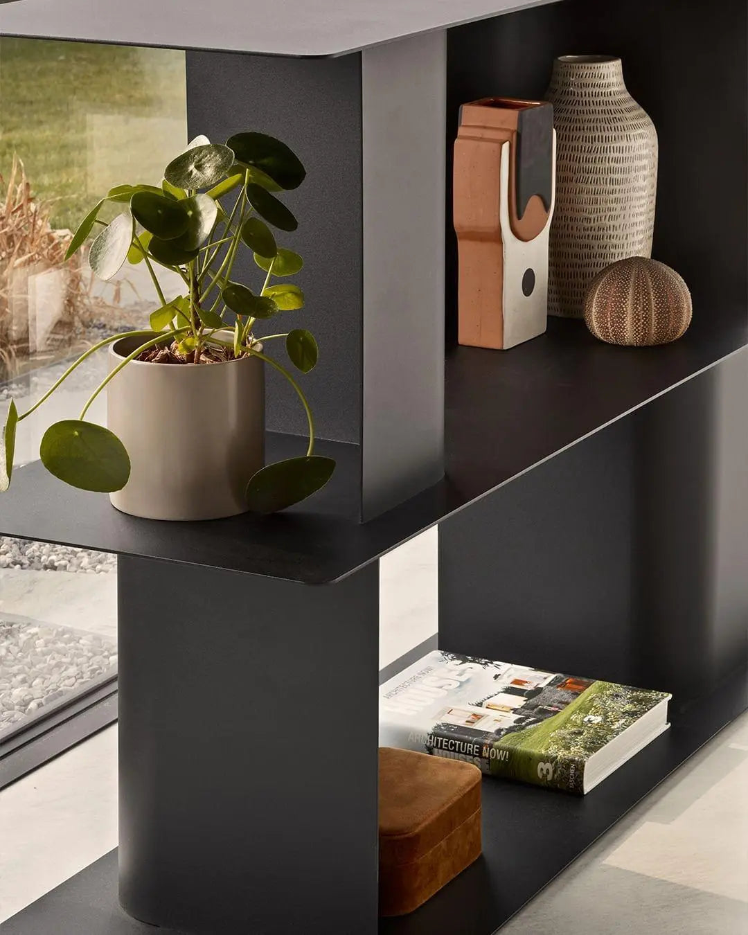 Regał CARV matowy czarny Calligaris Eye on Design