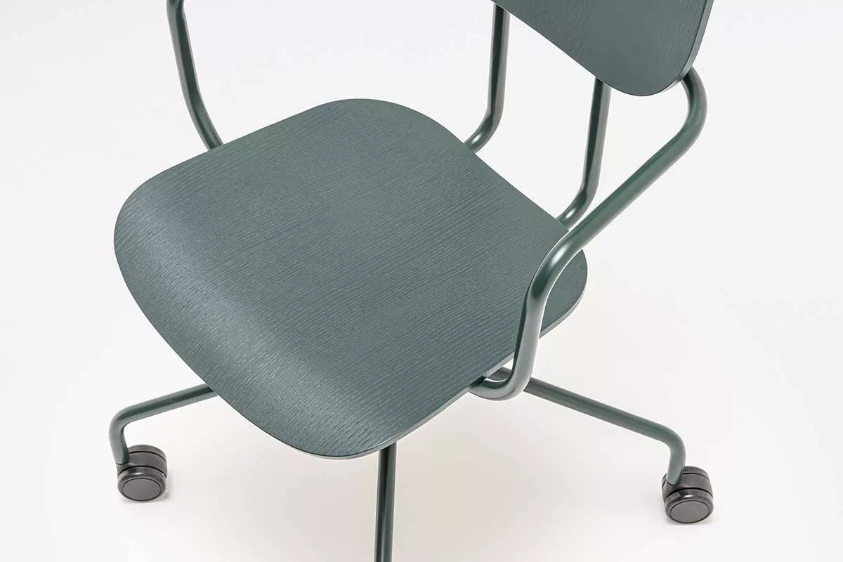 Krzesło biurowe z zagłówkiem NEW SCHOOL ciemnozielona podstawa z kółkami – .mdd