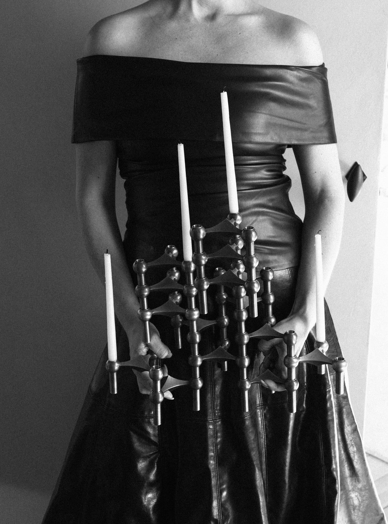 Świecznik STOFF NAGEL szczotkowany mosiądz