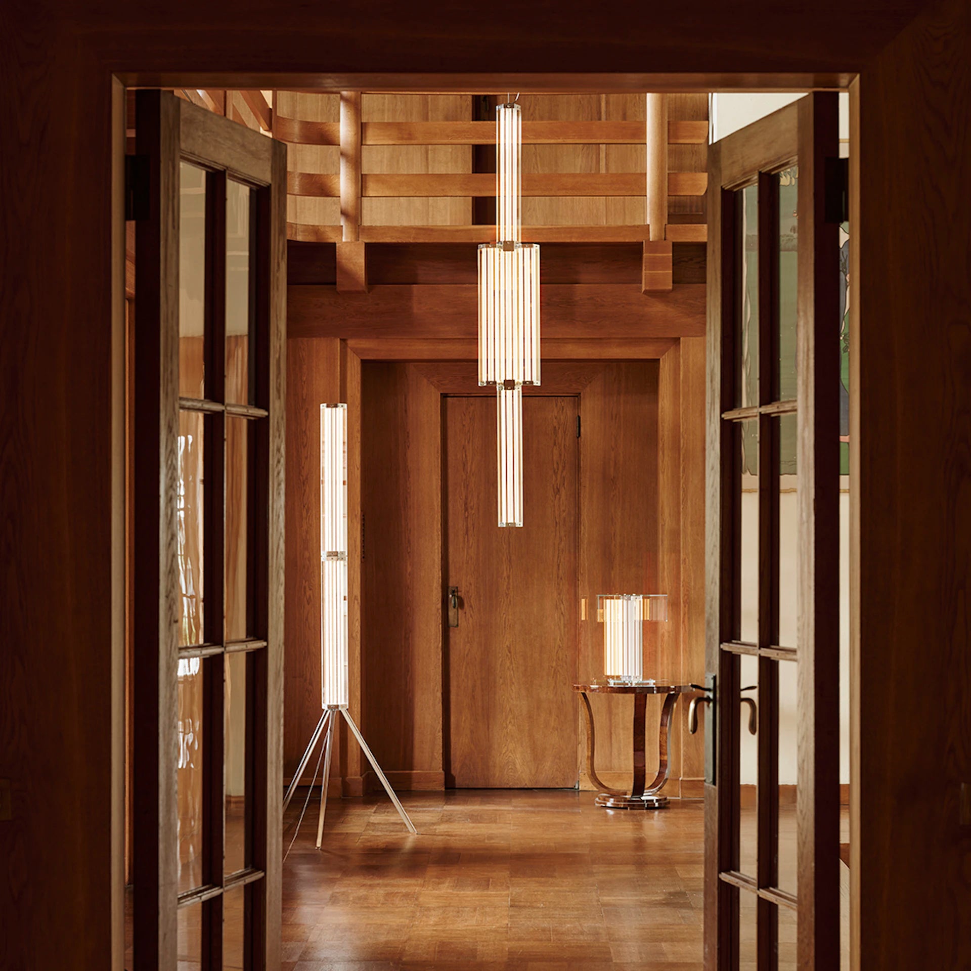 SUPERWIRE glass table lamp