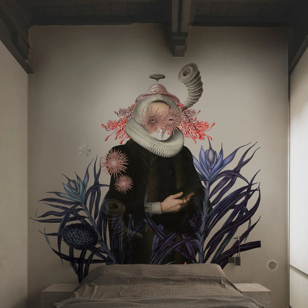 Non-woven wallpaper LADY MEDUSA beige