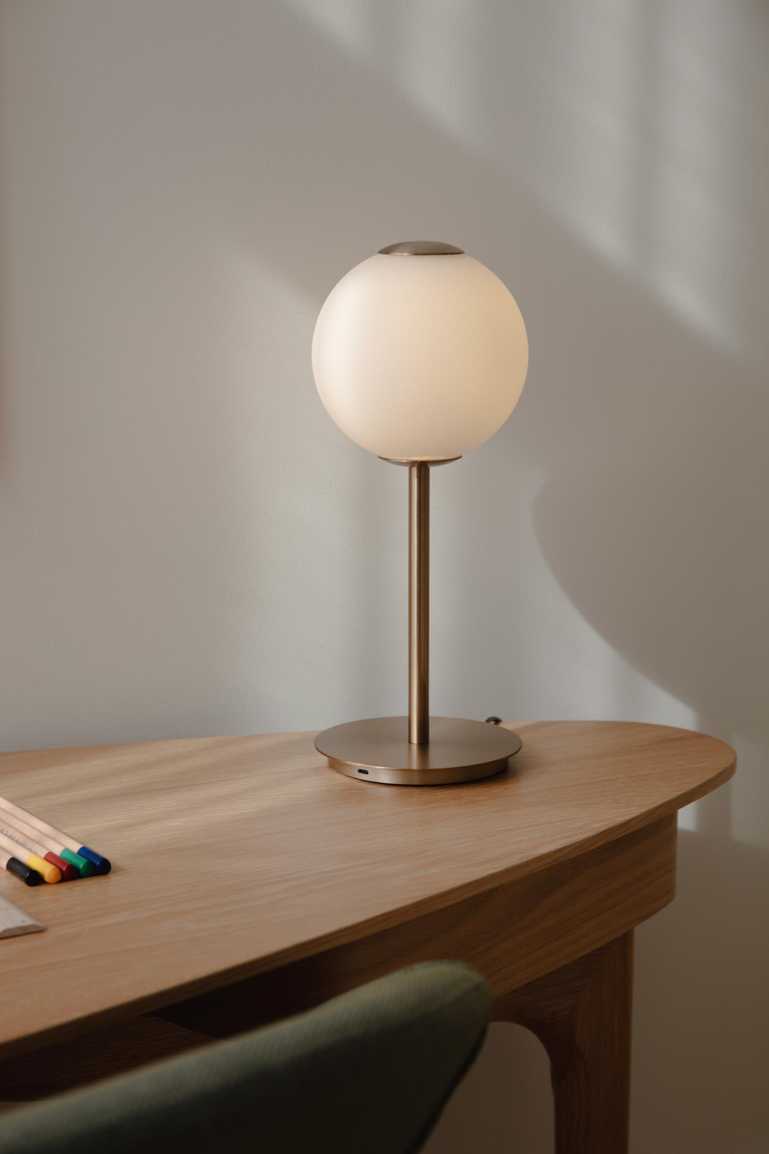Lampa stołowa AUDREY biały ze złotą wstawką