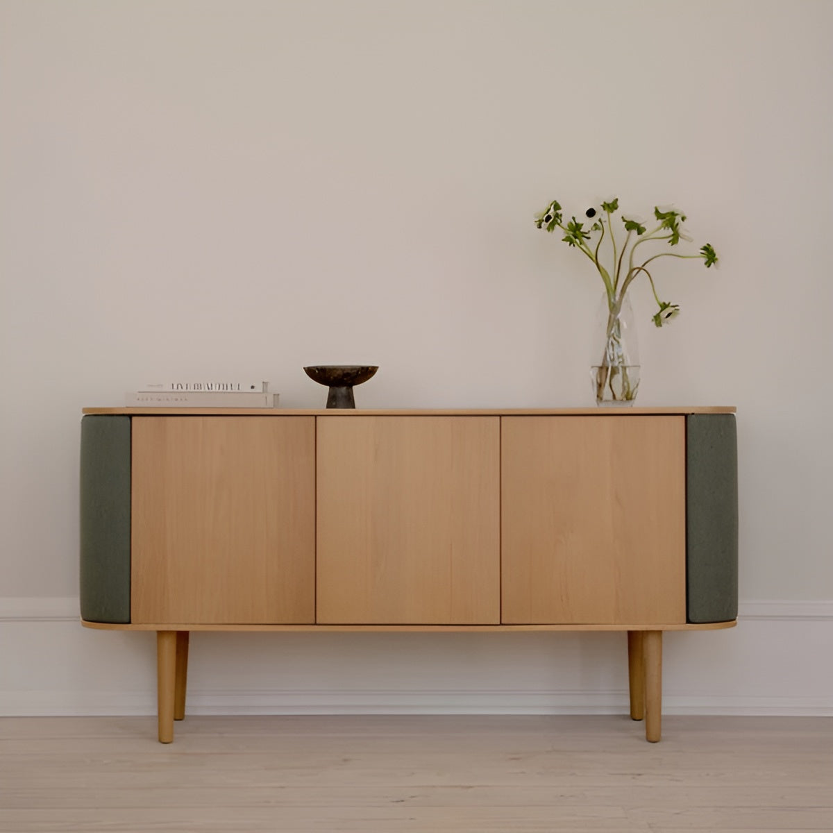 TREASURES green chest of drawers with oak