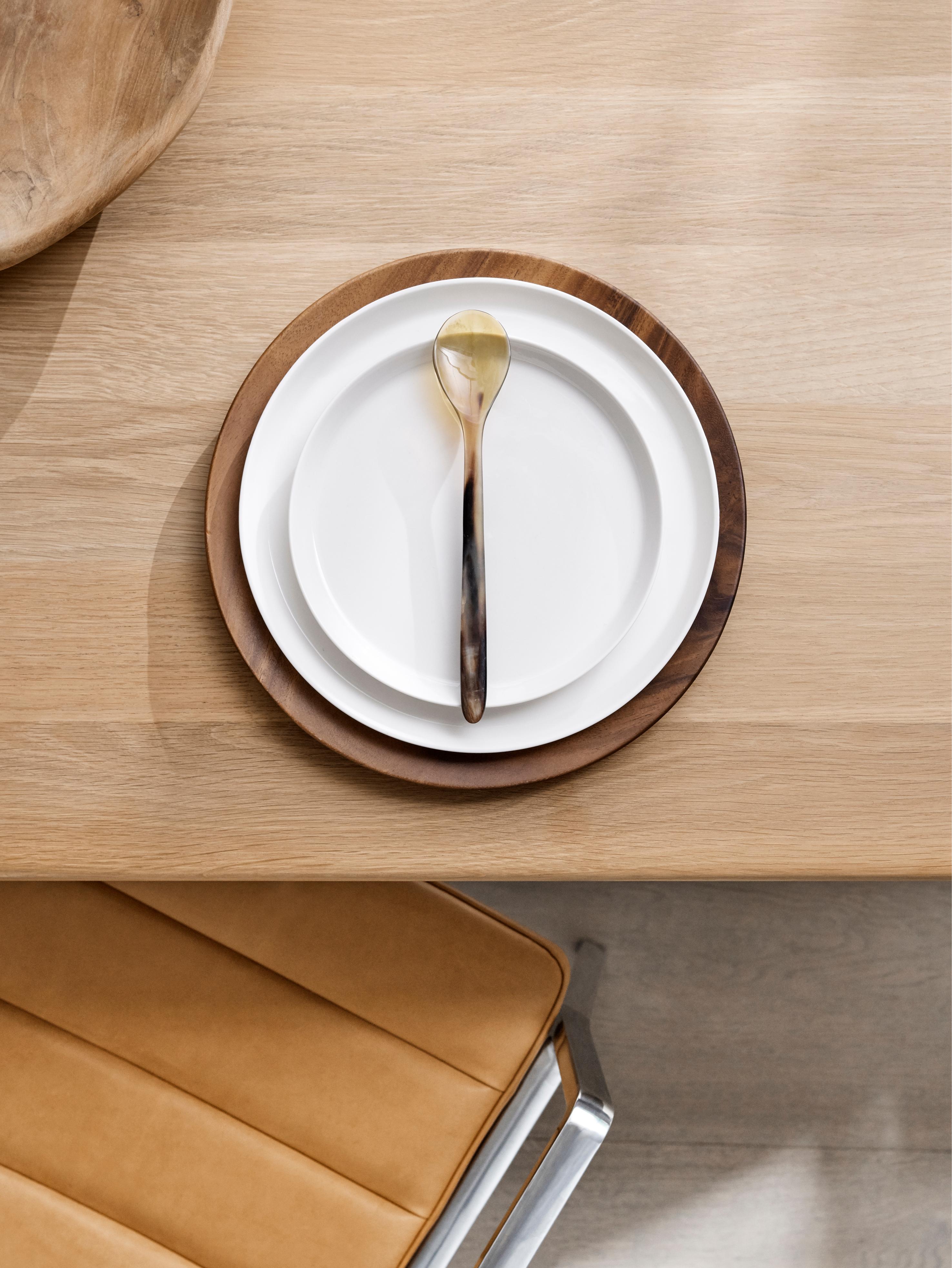 Zestaw talerzy VIPP biała porcelana