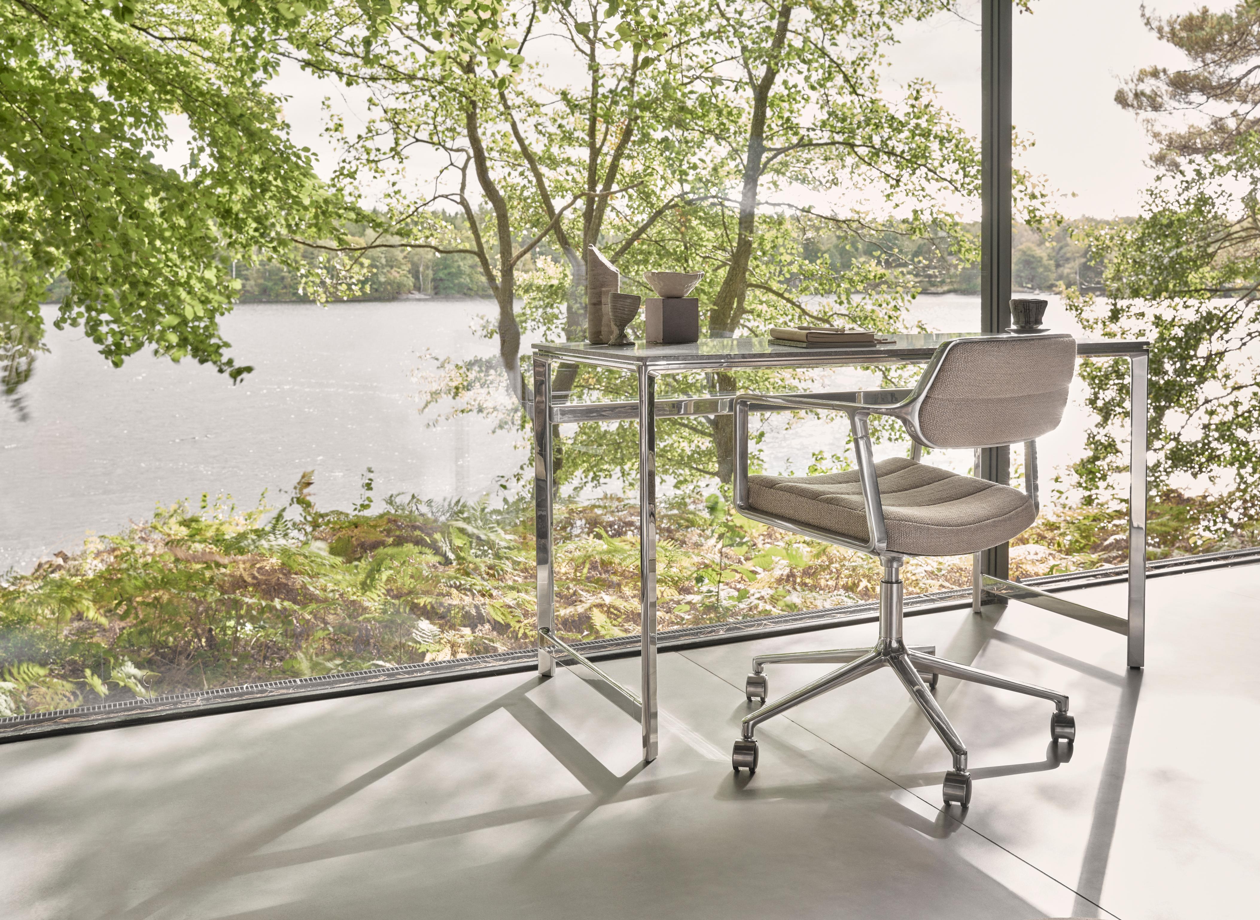 Office chair 453+ sand fabric with metal base