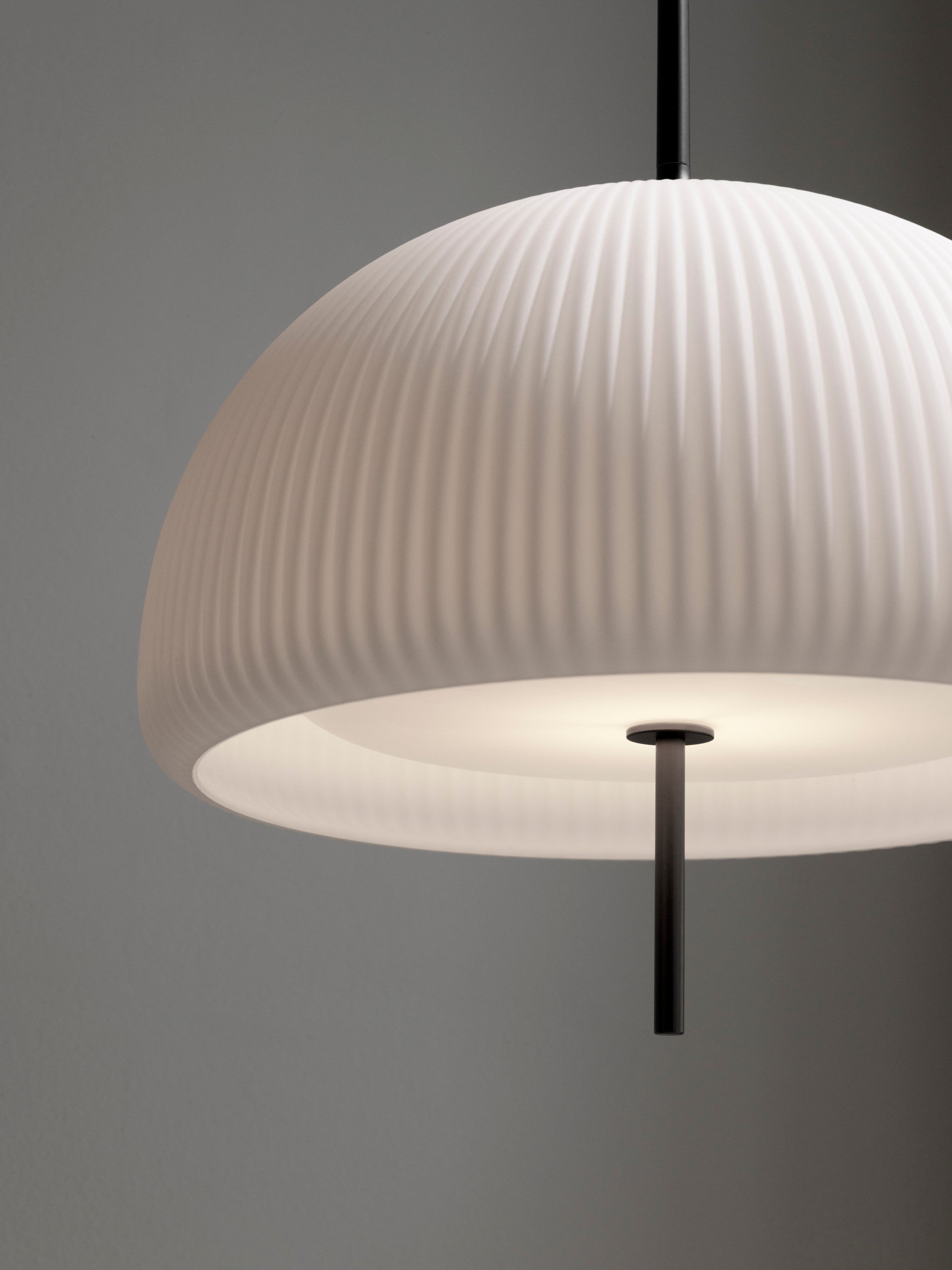 Lampa wisząca SCULPTURE biały klosz