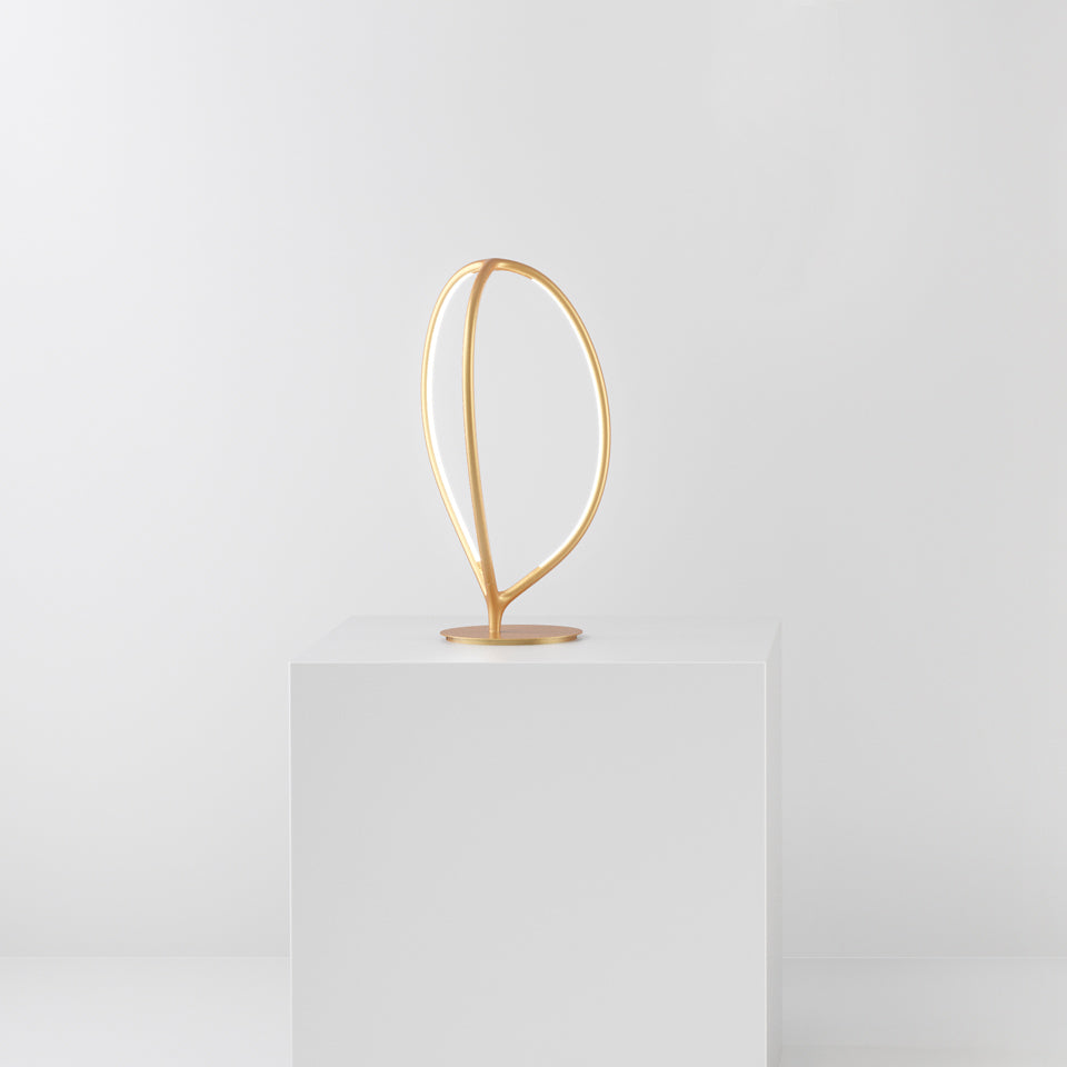 ARRIVAL gold table lamp