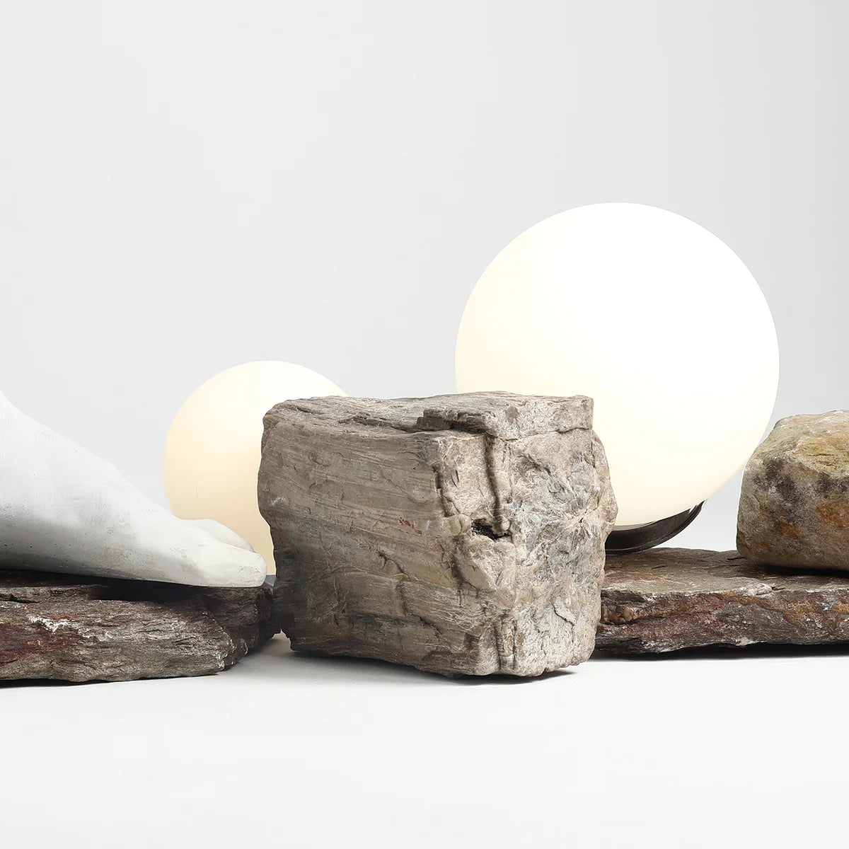 Lampa biurkowa BALL chromowany Artera Eye on Design