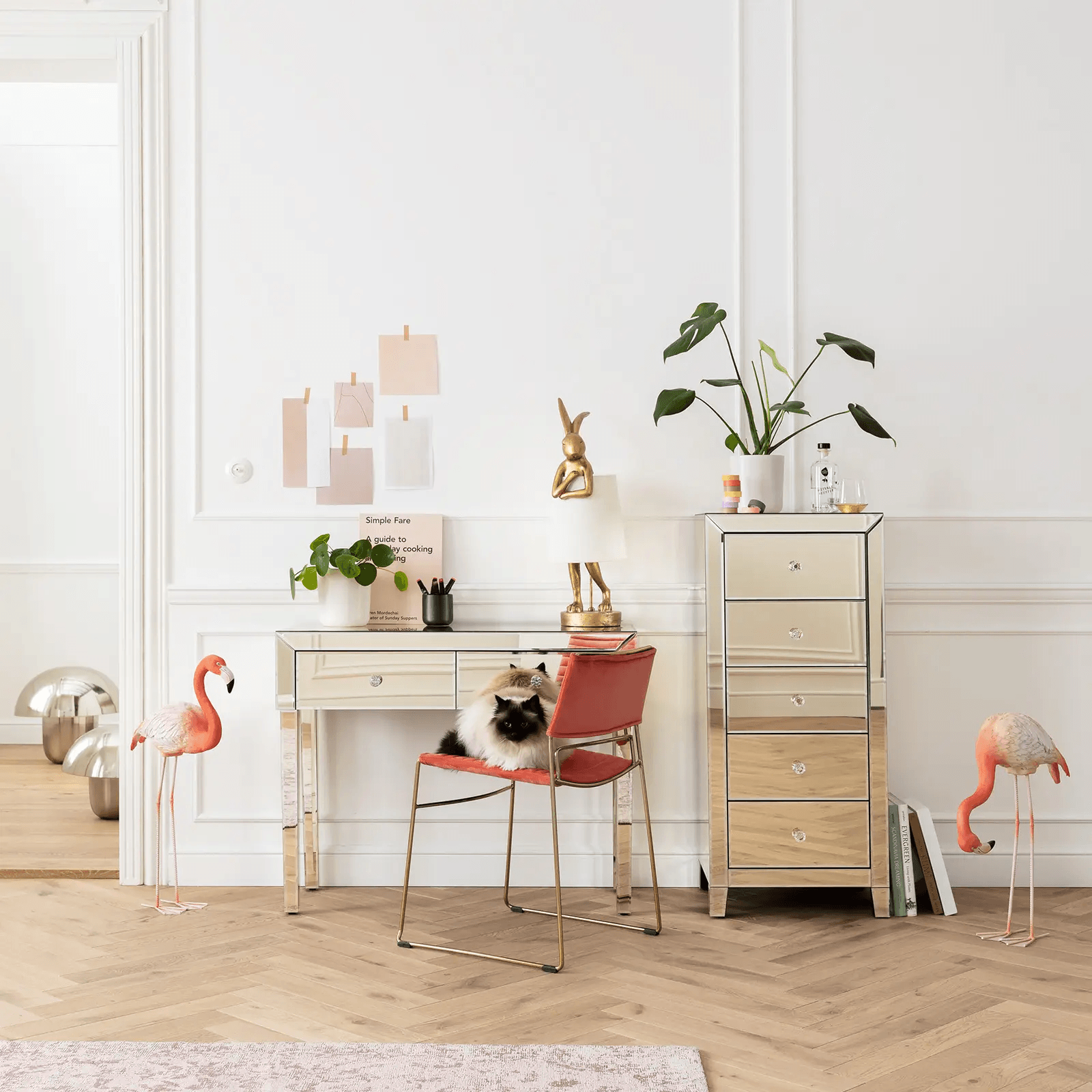 Lampa stołowa złota w kształcie królika, marka Kare Design