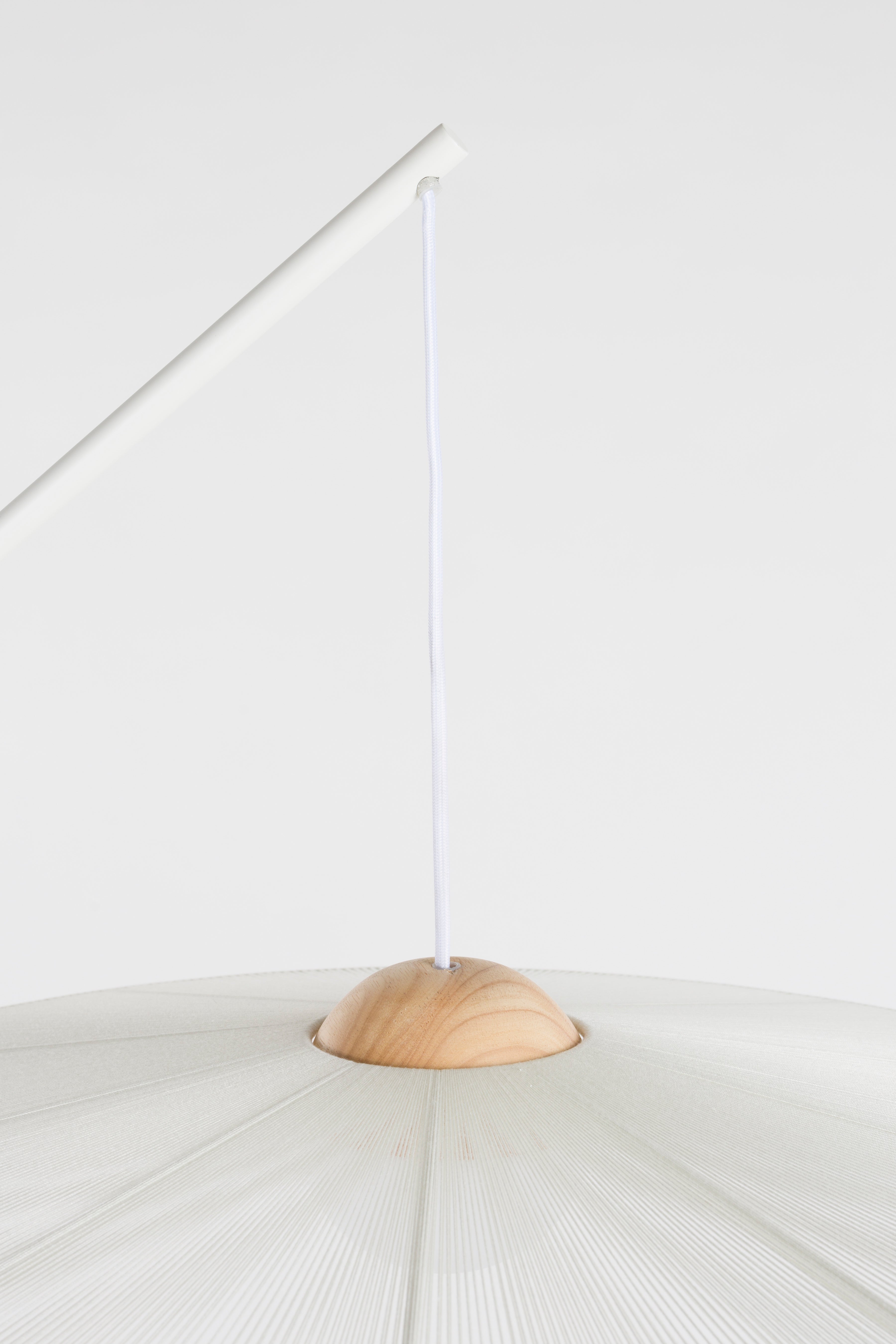 Lampa podłogowa z wysięgnikiem BELLE złamana biel