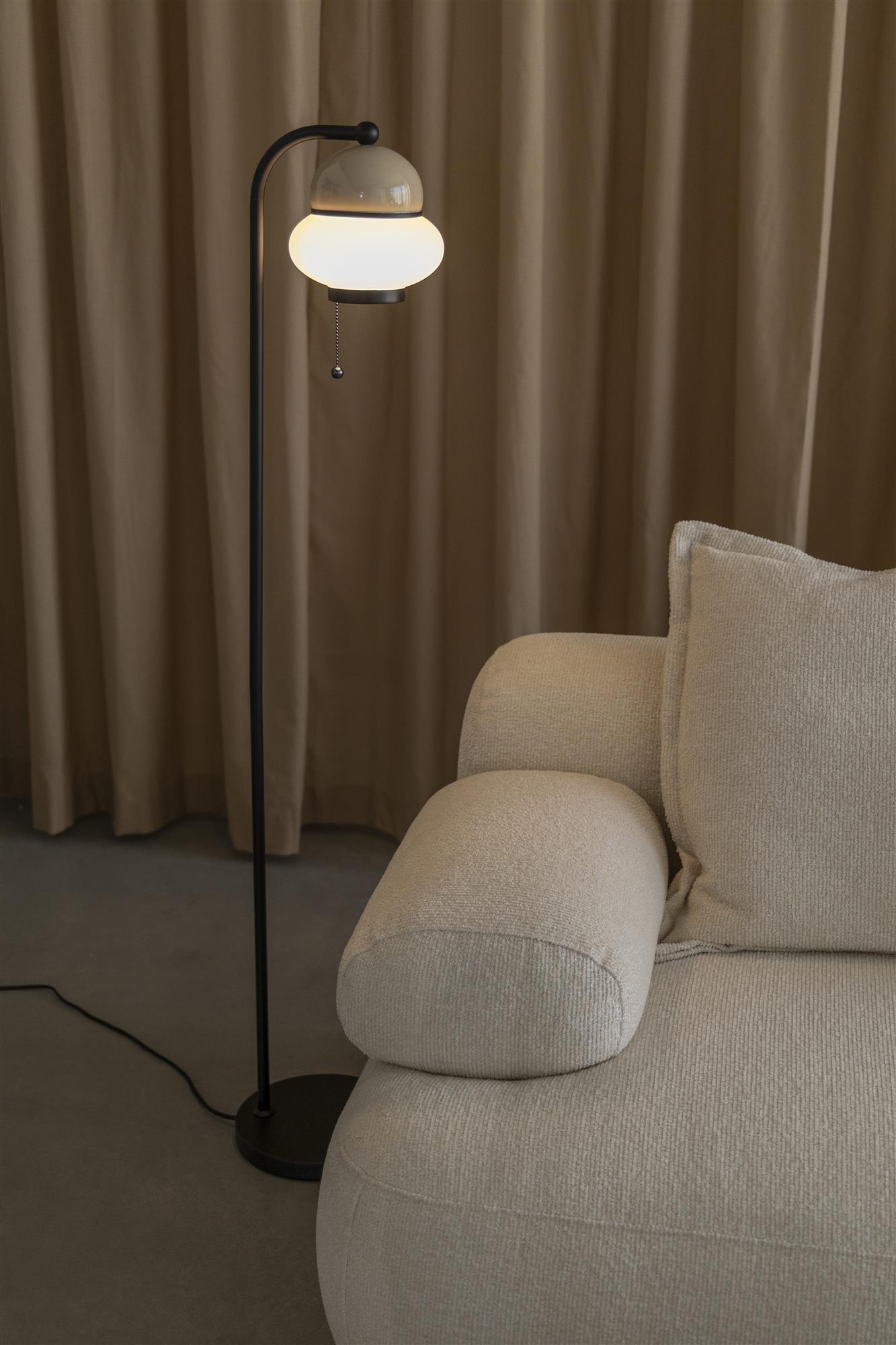 Lampa podłogowa BUMBLE beżowy z czarnym wykończeniem