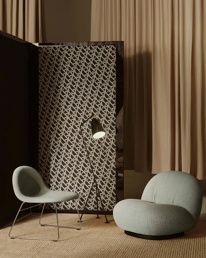 Fotel GUBI 3D tapicerowany