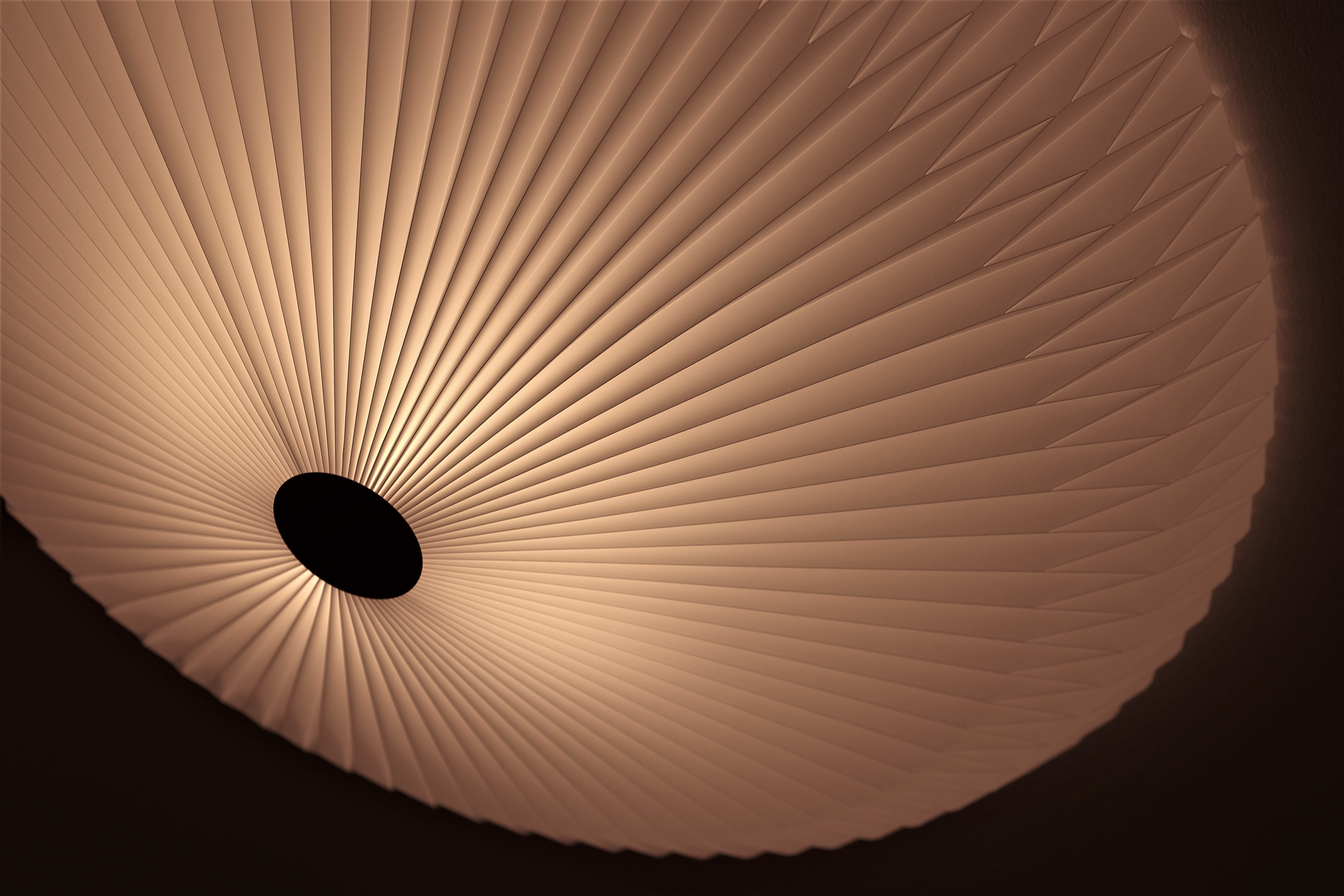 Lampa ścienna MODEL 23 biały ze złotym