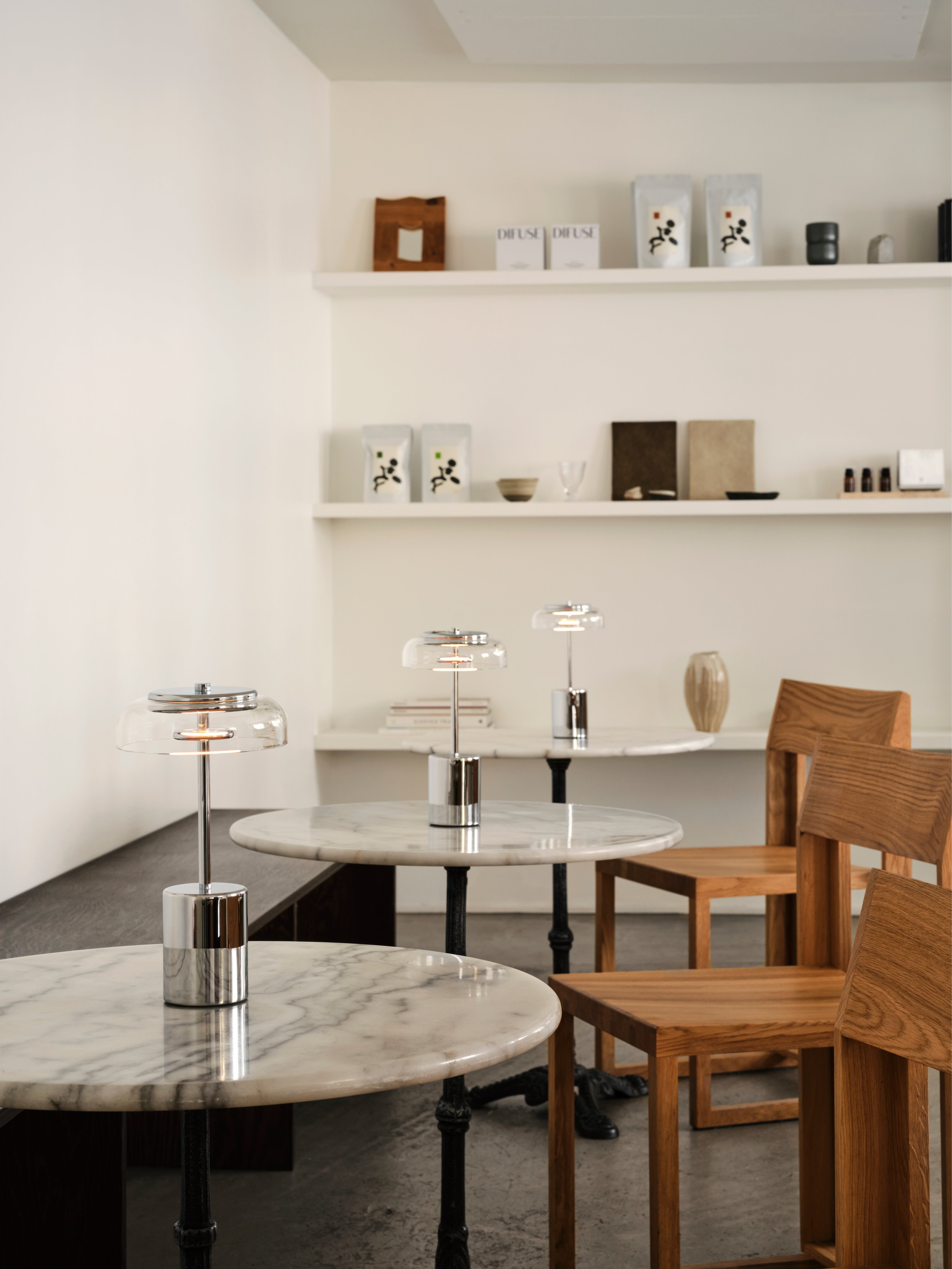 Tragbare Lampe BLOSSI silber mit transparentem Glas
