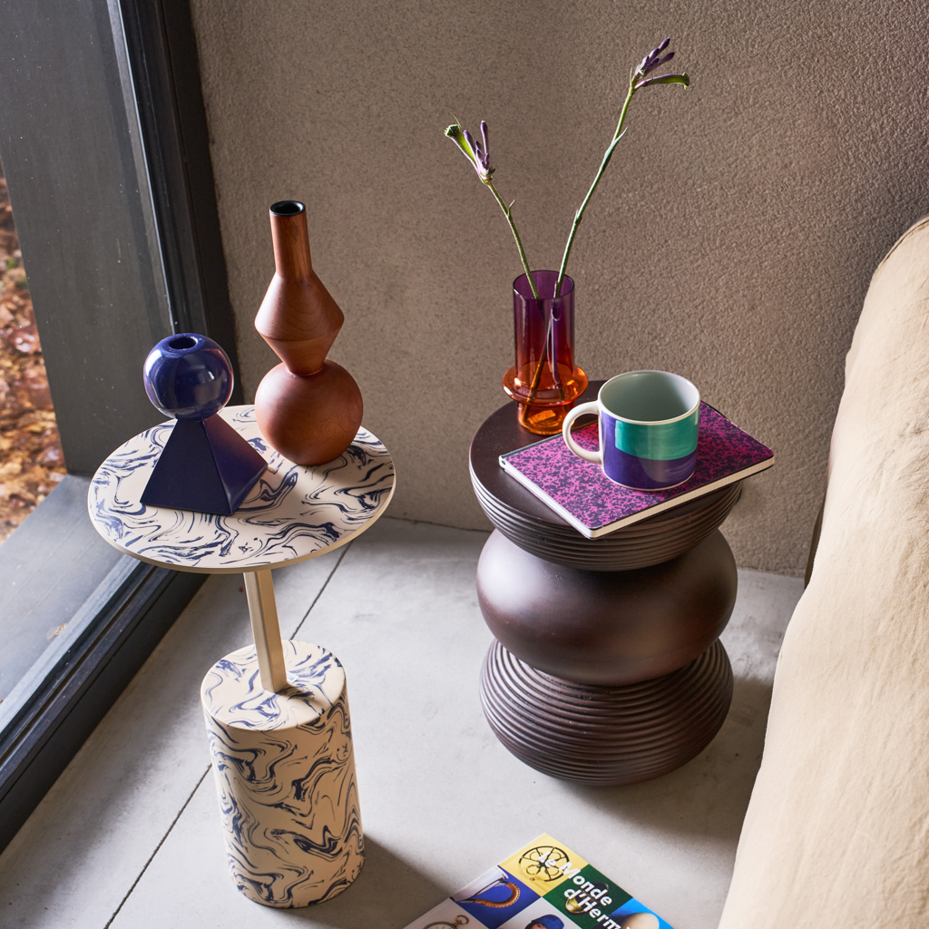 Stolik boczny STEN beżowy z niebieskim