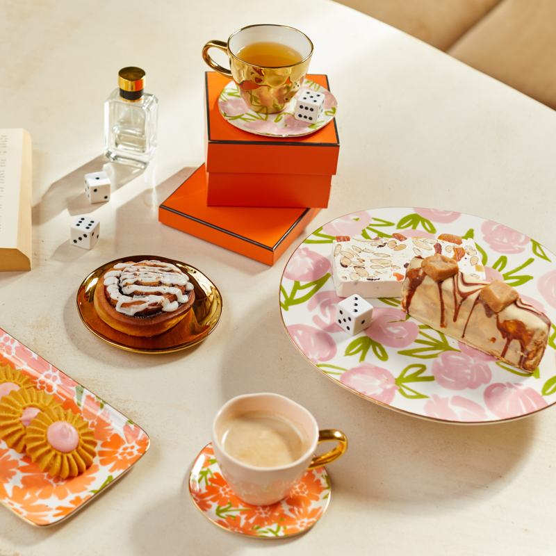 Kubek ceramiczny GOOD MORNING kremowy ze złotym