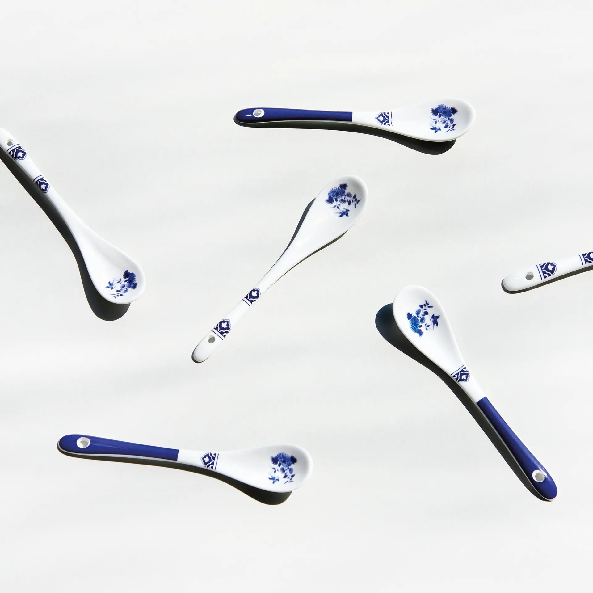 Zestaw łyżeczek DELFTWARE biały z niebieskim