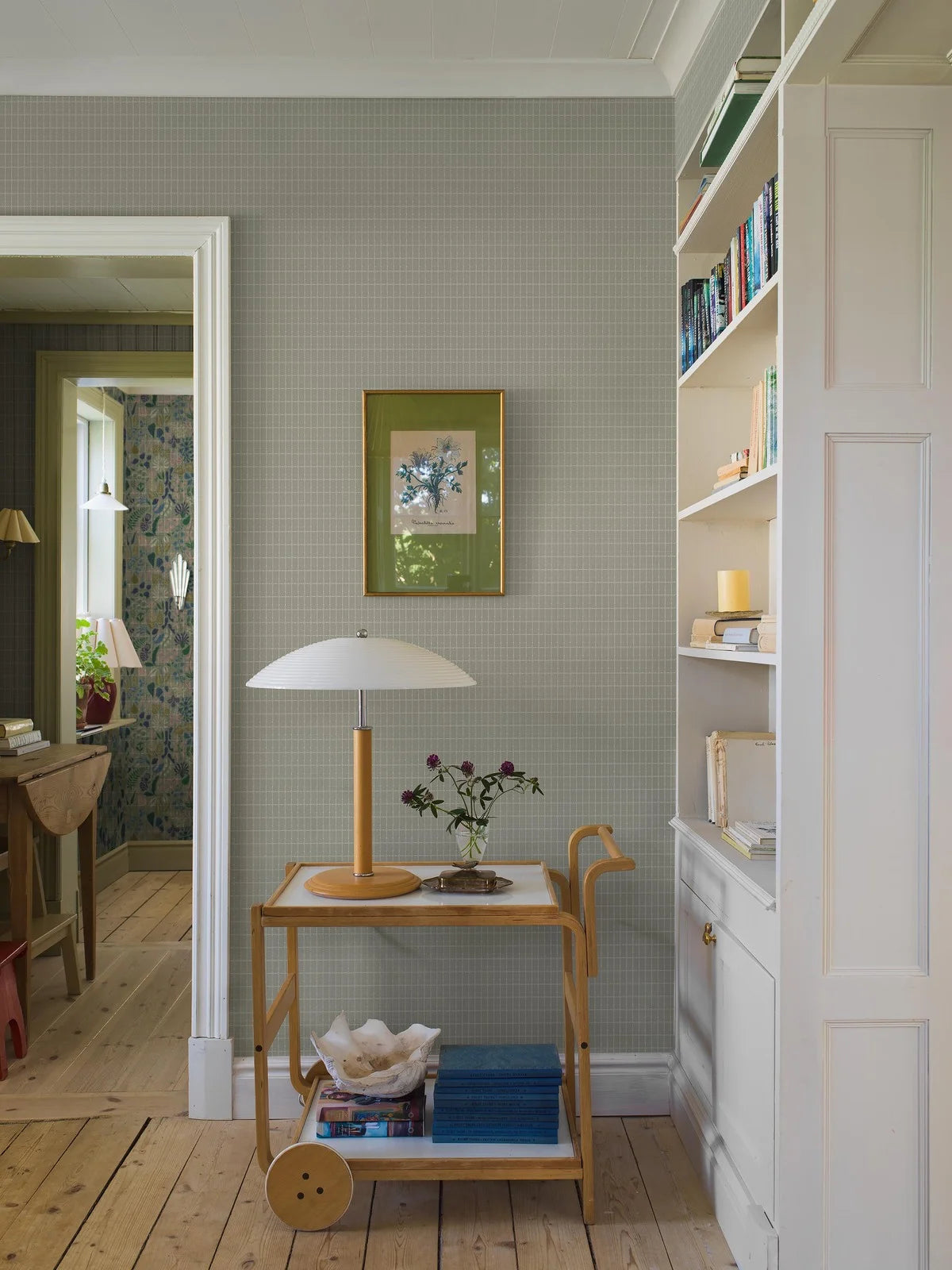 Geometric Patterned Wallpaper in Check ALVAR AALTO M.I.T Green