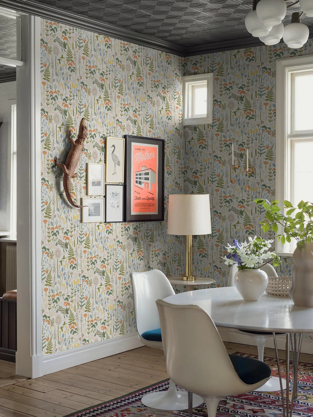 Tapeta flizelinowa papierowa z roślinnym wzorem HANNA WERNING HOPPMOSSE biały z zielonym