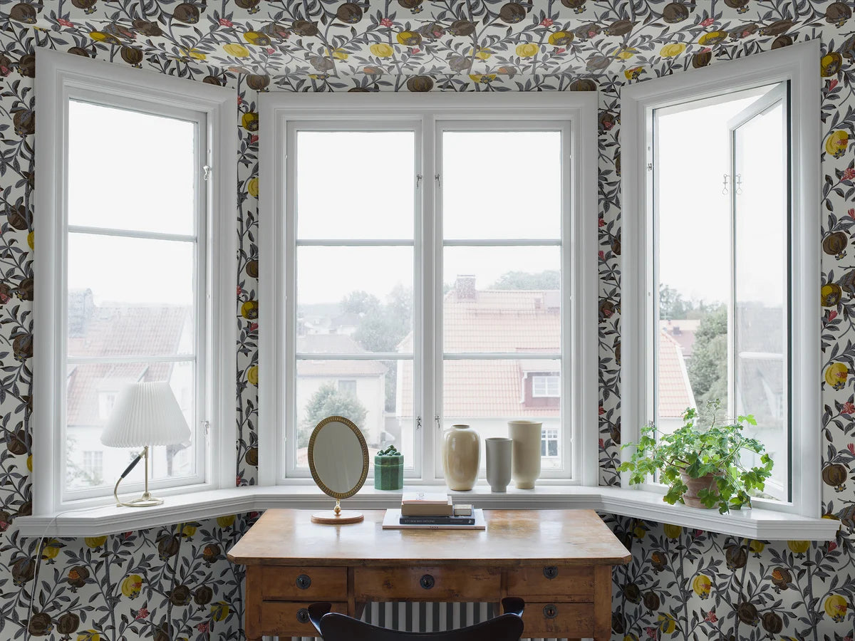 Tapeta z roślinnym wzorem owoców GRANATAPPLE biały z brązowym