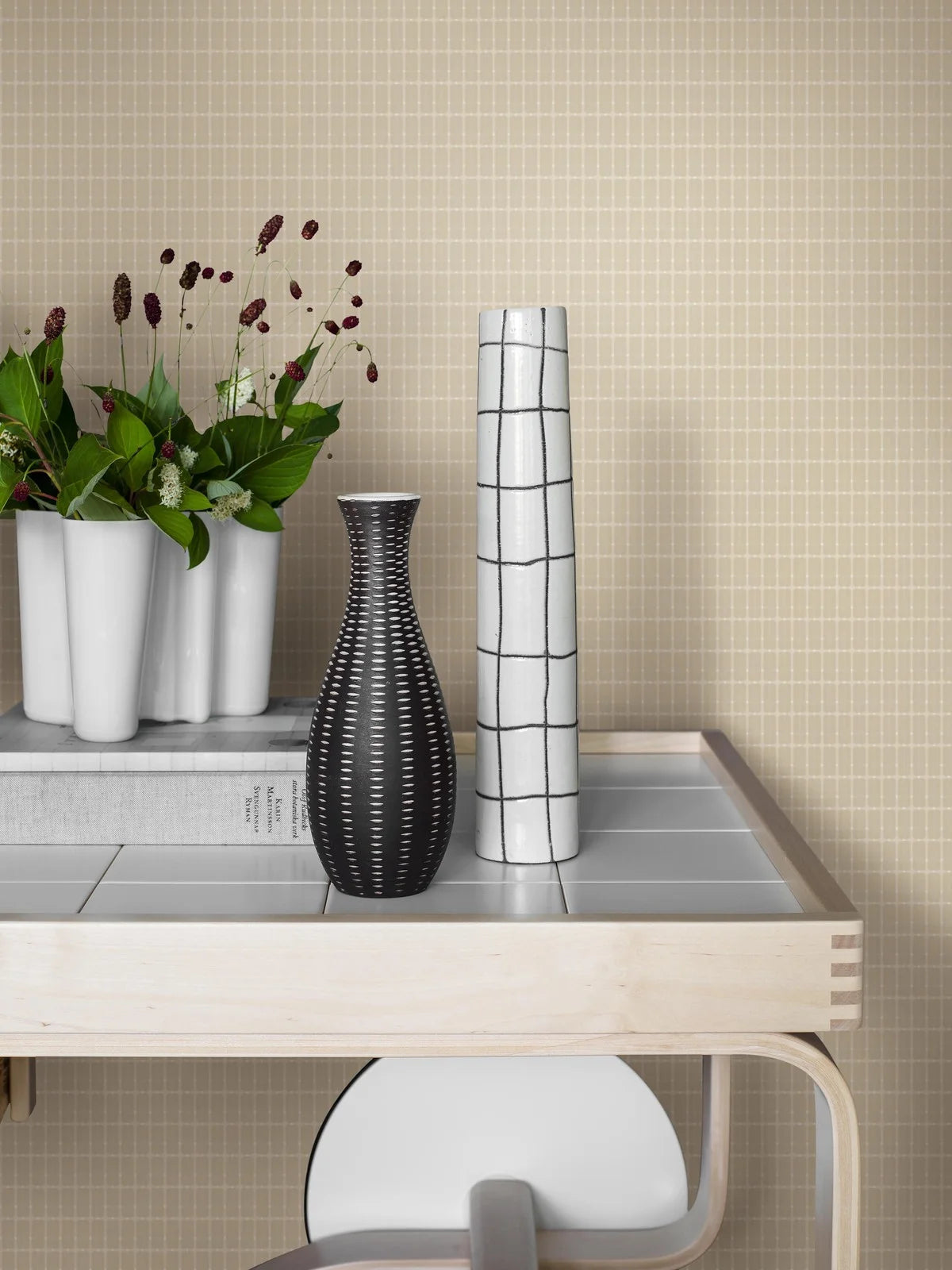 Vlies-Tapete mit Karomuster ALVAR AALTO M.I.T sandbeige
