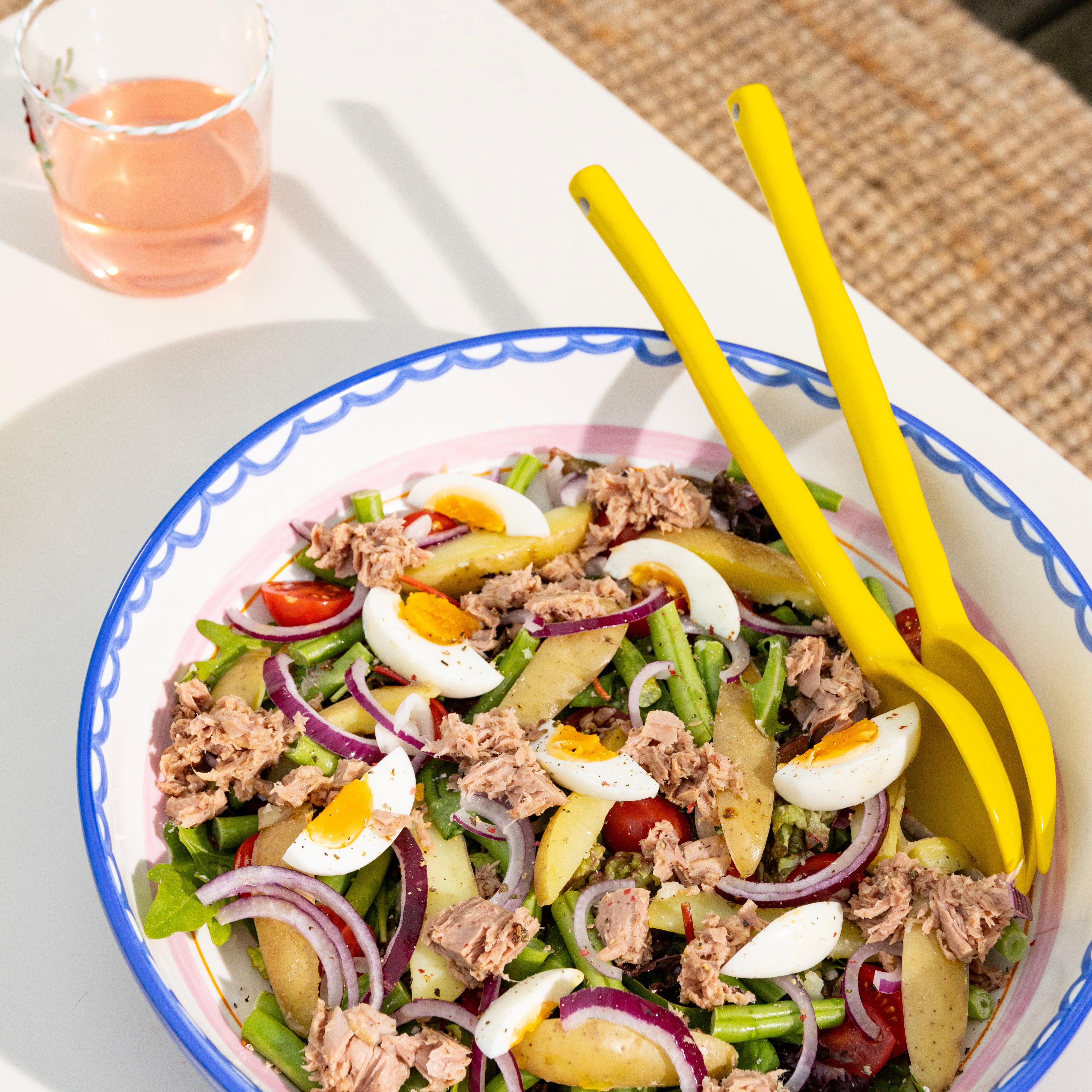 BOAVISTA Salad Bowl Blue with Pink and Orange