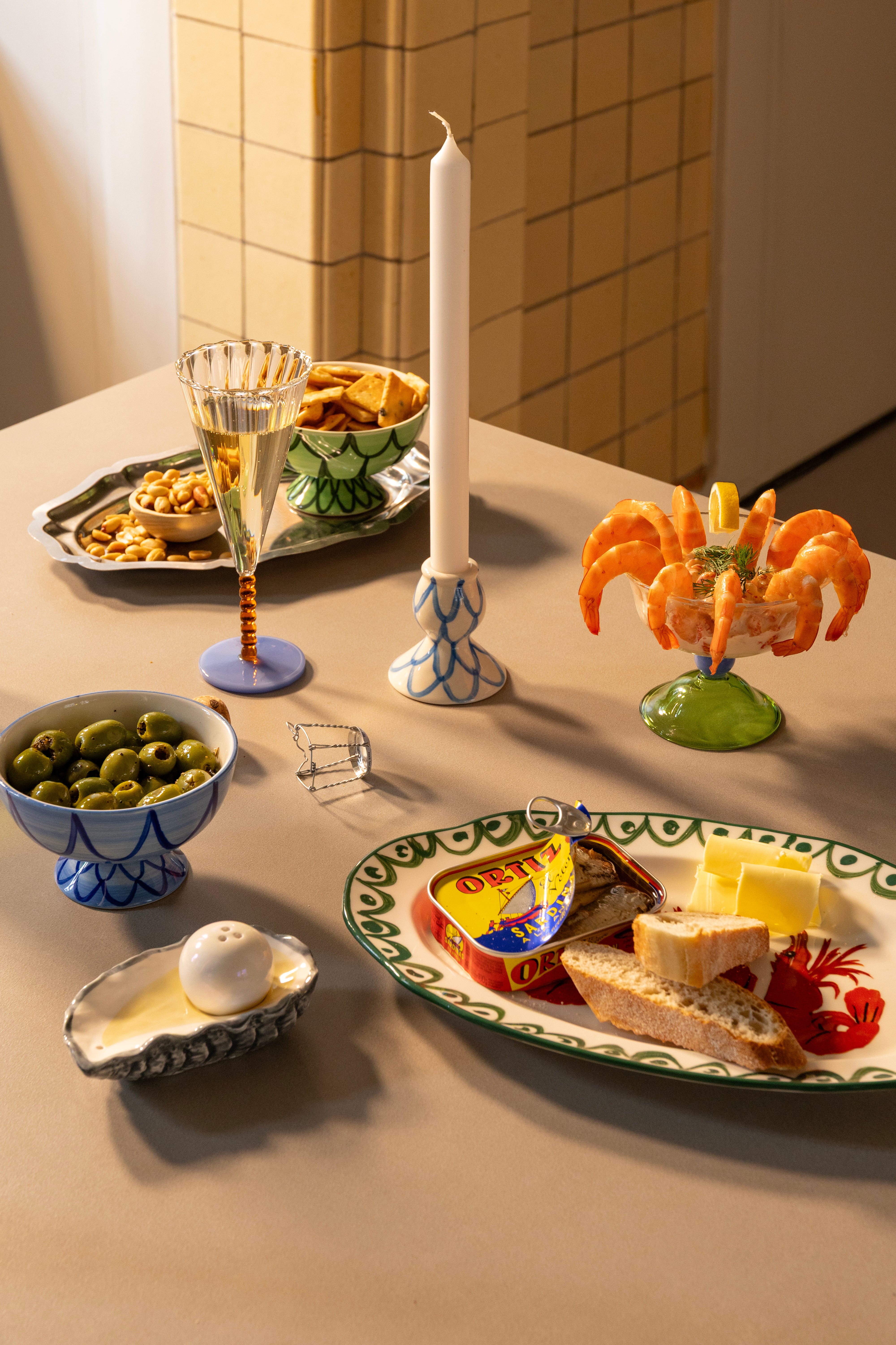 Set von Schalen SIRENE blau mit Weiß