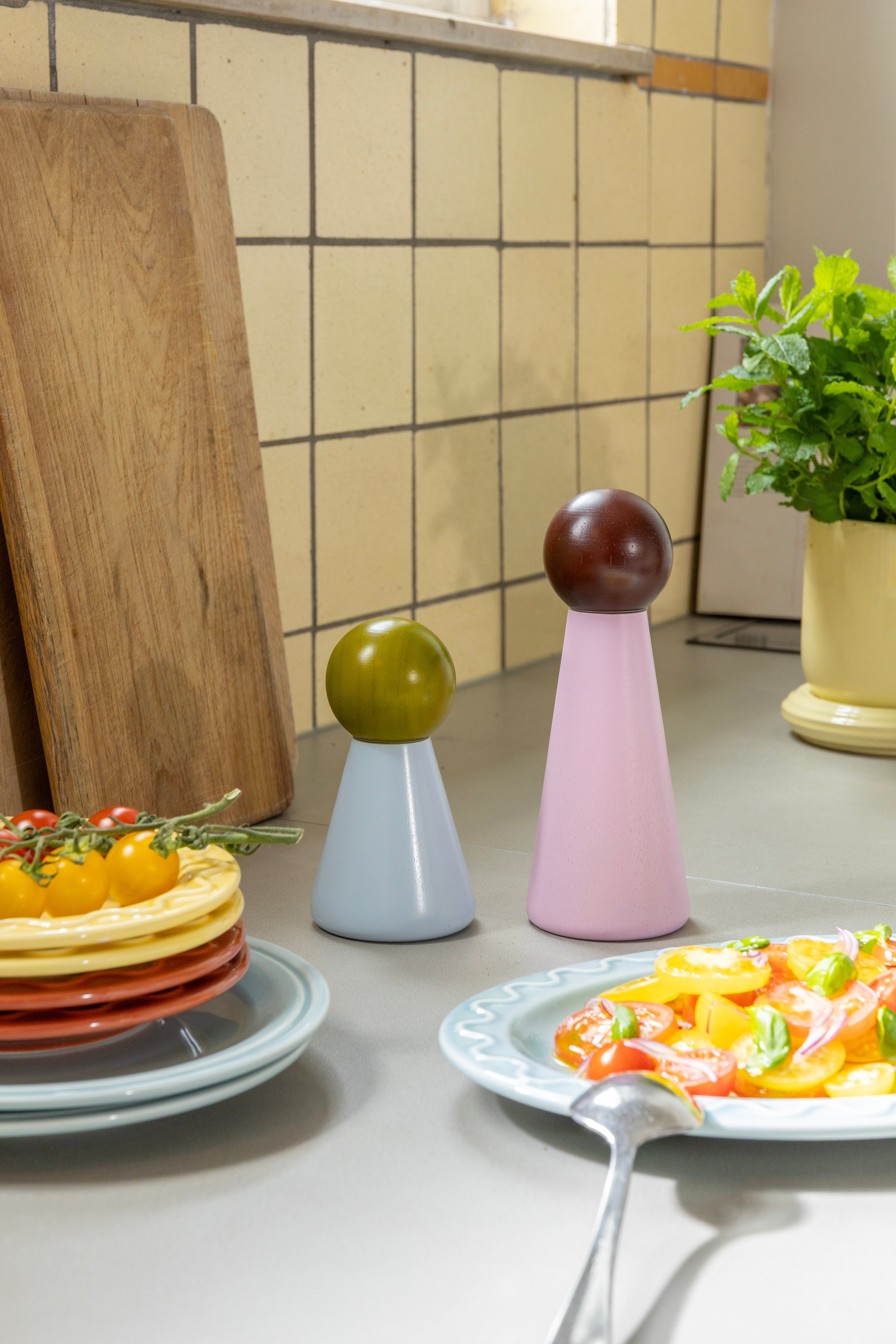 Młynek do przypraw HALMA LARGE różowy z burgundowym