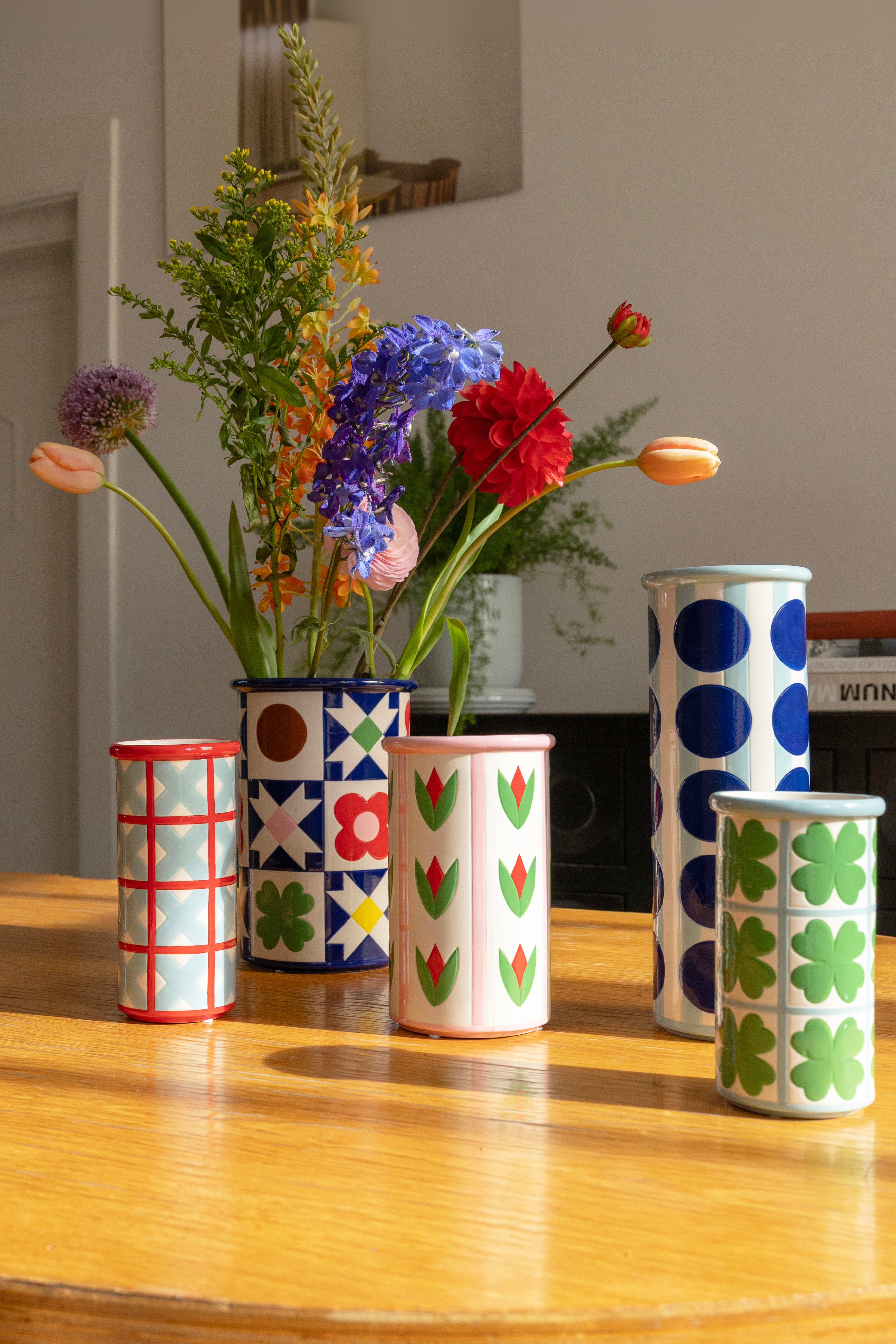 Wazon PATCH CLOVER biały z niebieskim i zielonym