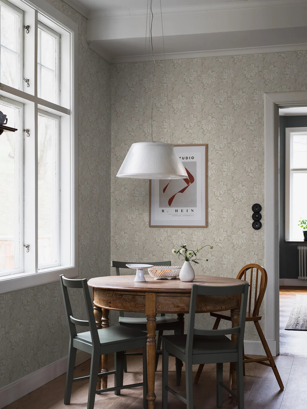 Tapeta flizelinowa papierowa z roślinnym wzorem ACANTHUS beżowy