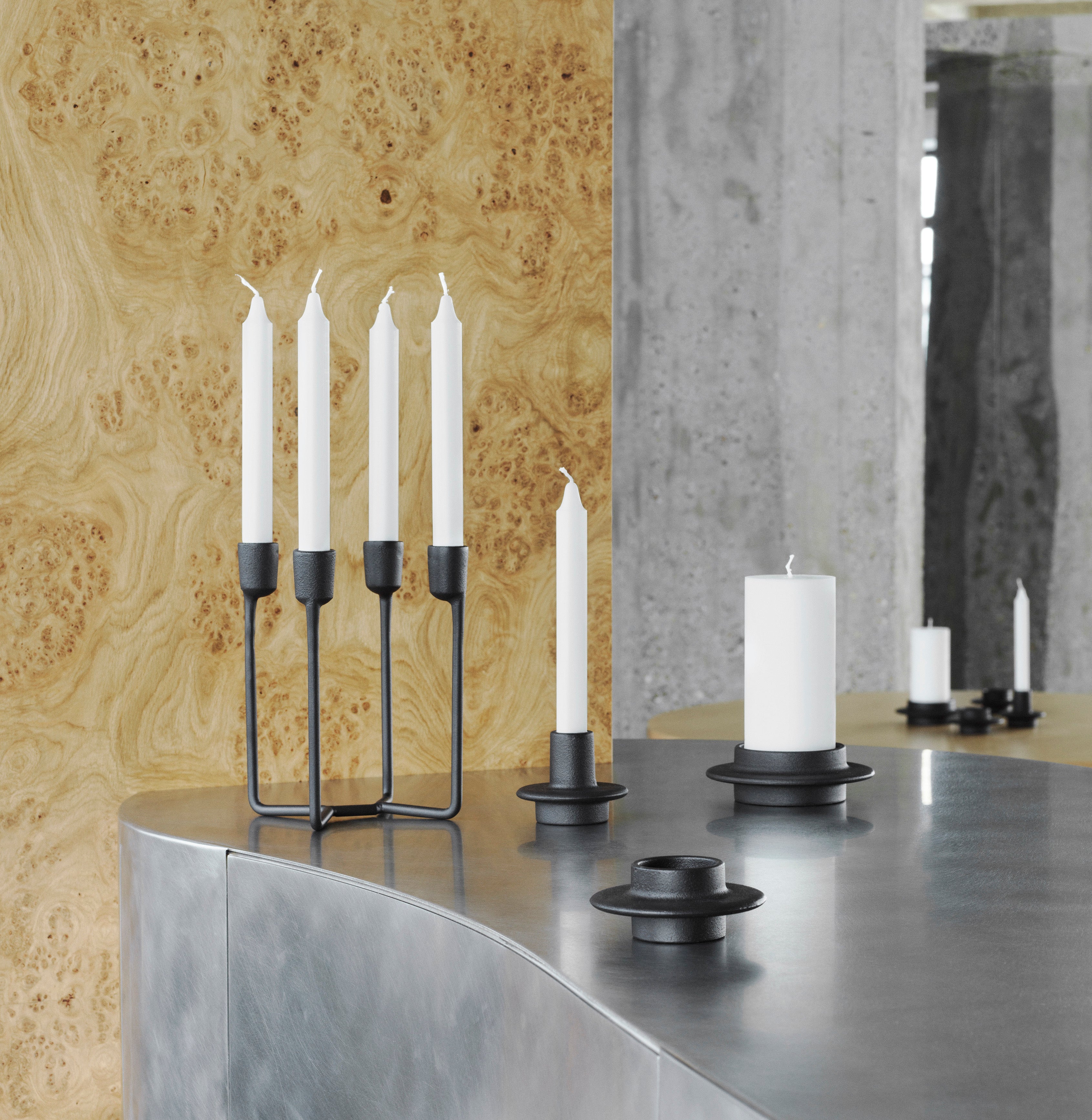 Świecznik HEIMA TEALIGHT czarne żeliwo
