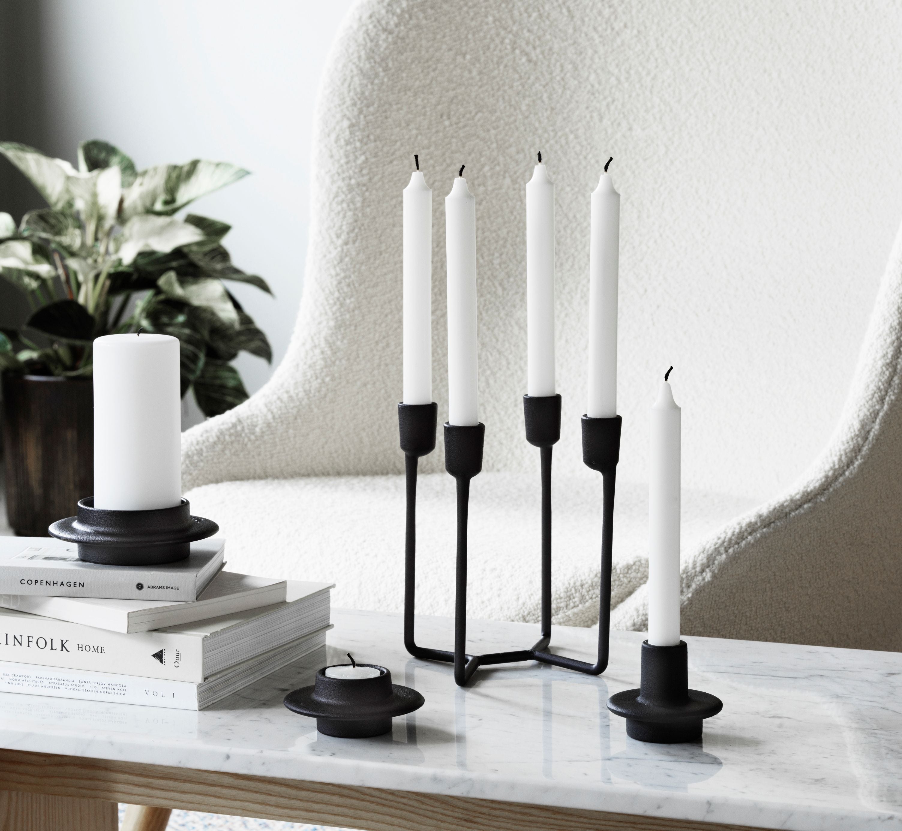 Świecznik HEIMA TEALIGHT czarne żeliwo