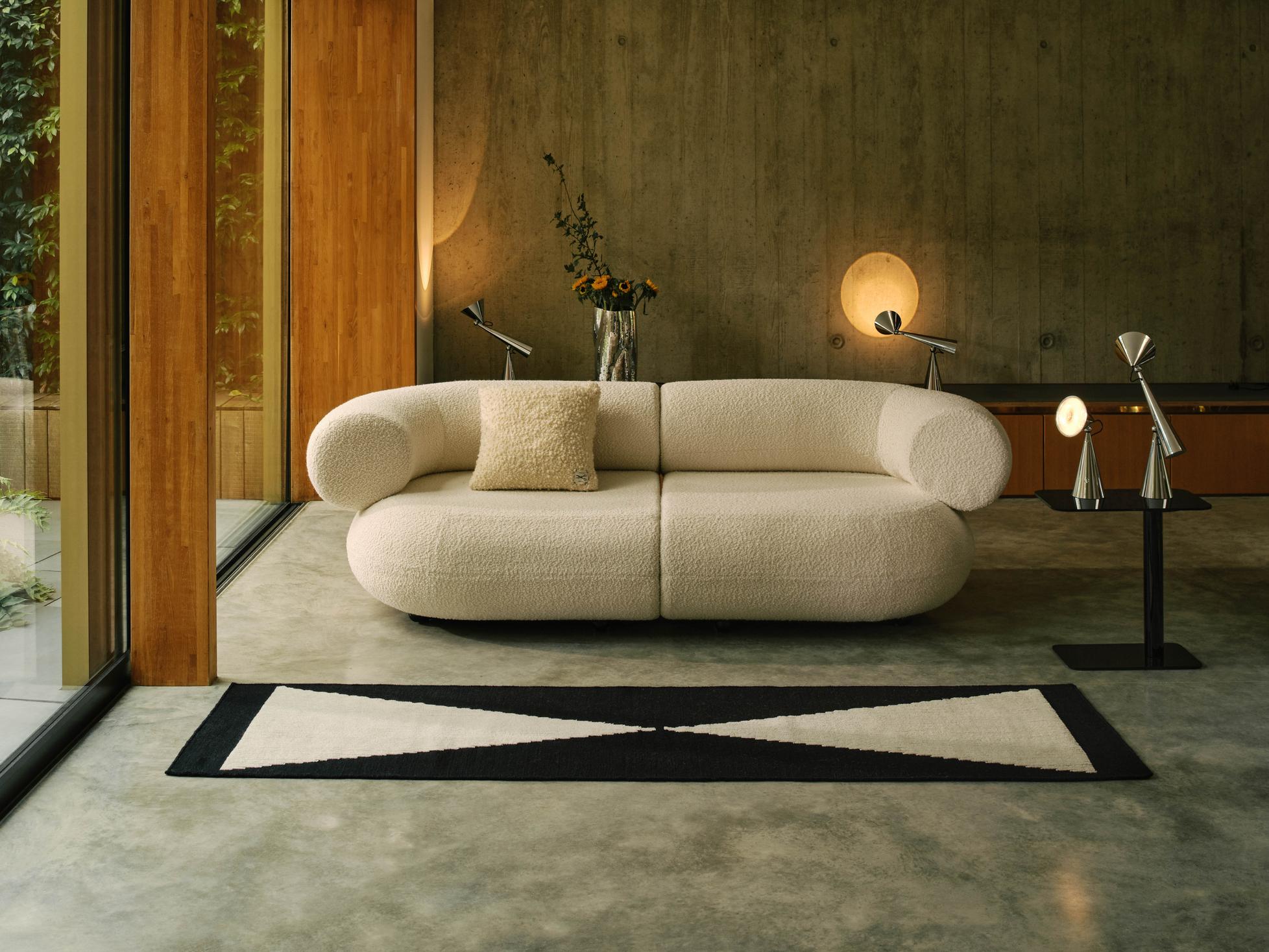 WEDGE rug black with white