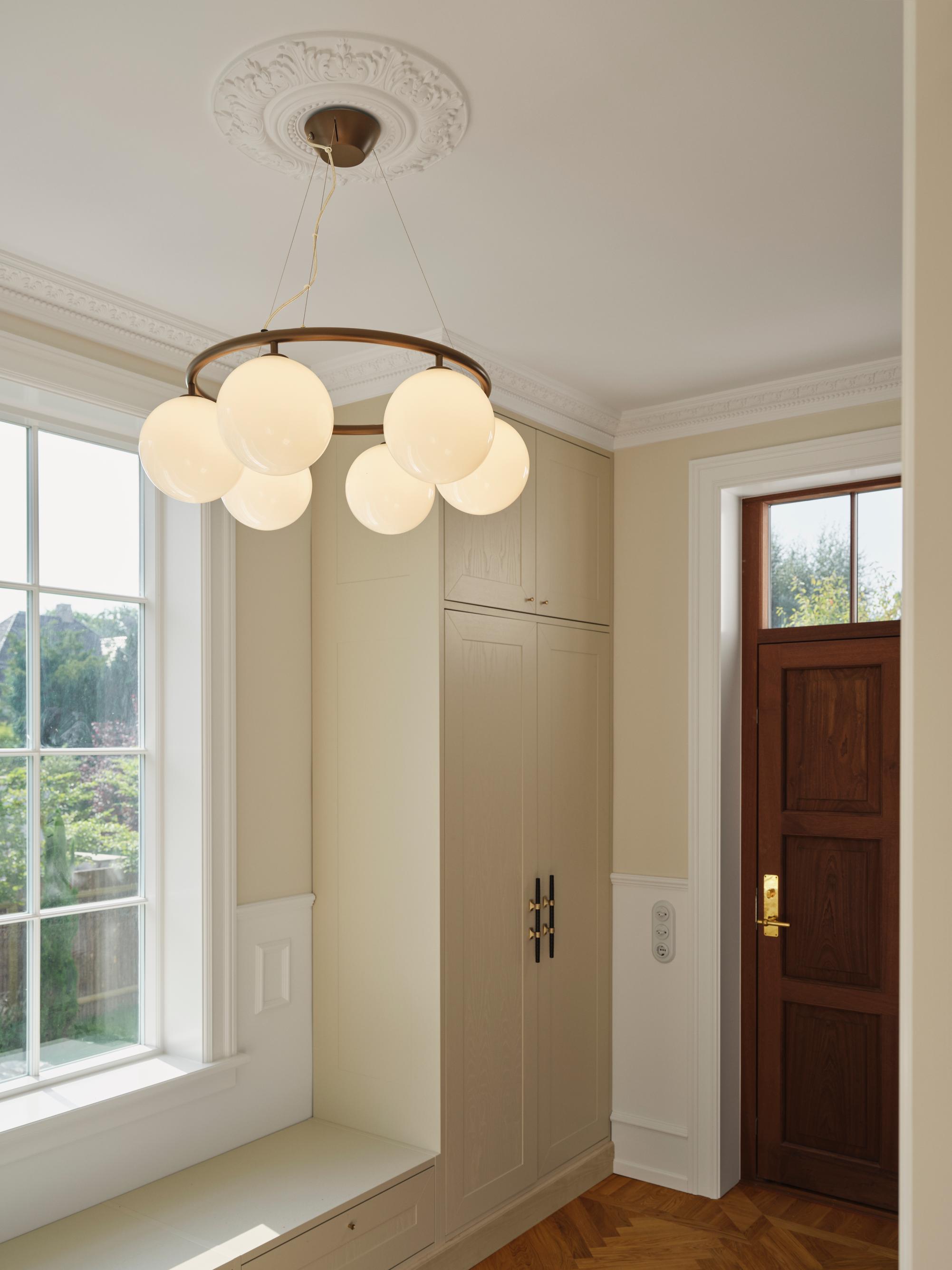 Lampa wisząca MIIRA 6 CIRCULAR ciemnobrązowy z opalowym szkłem