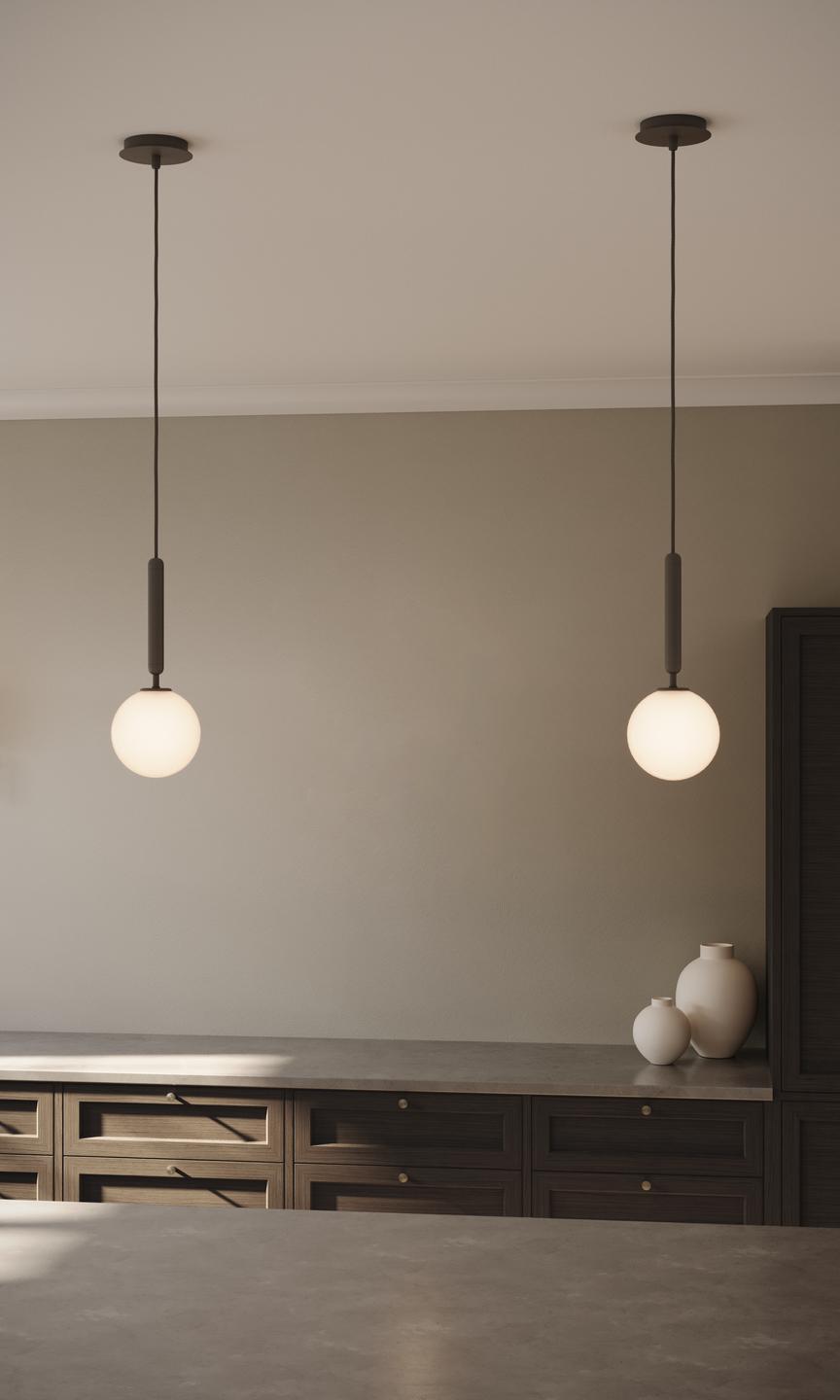 Pendelleuchte MIIRA graphit mit opalem Glas