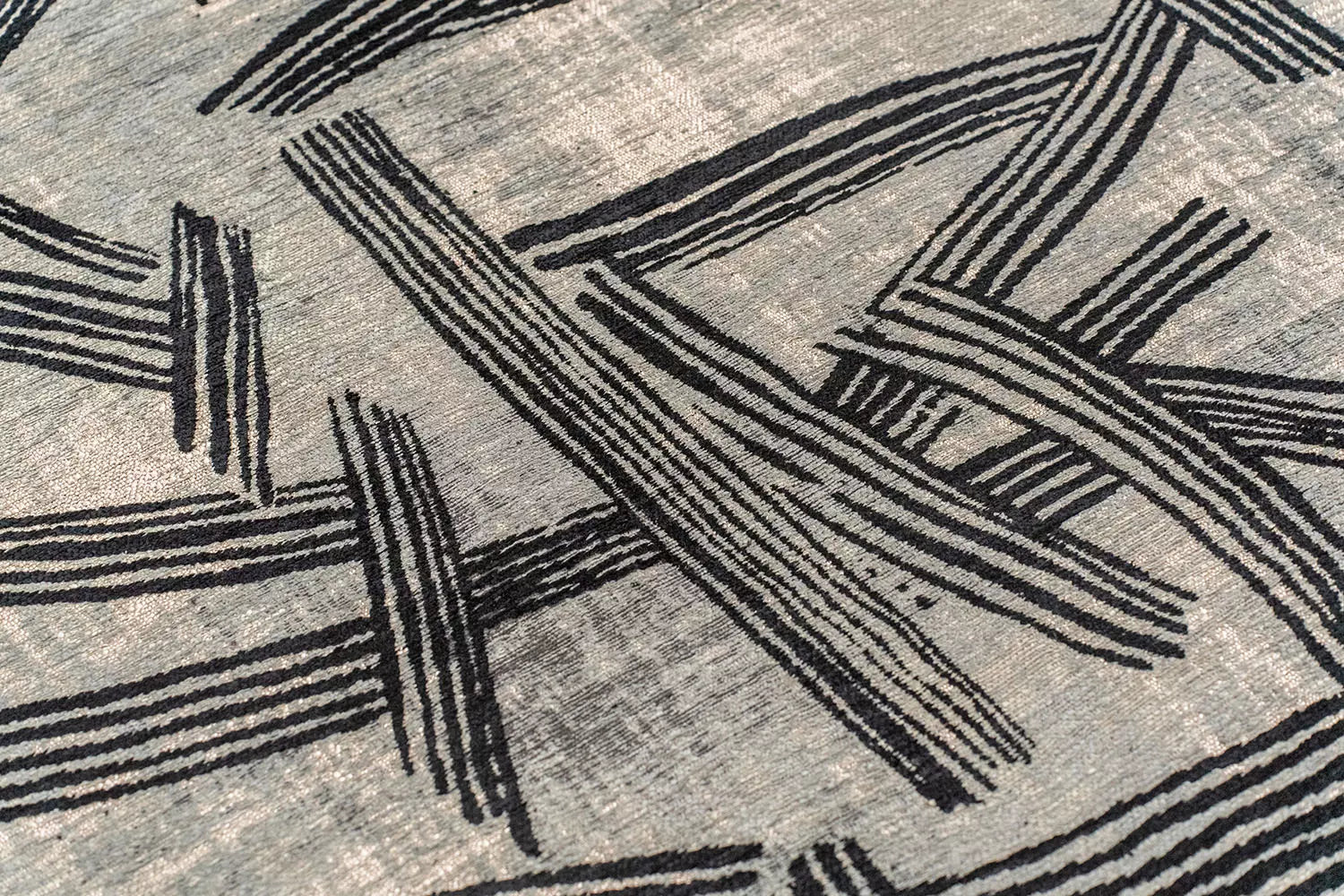 Teppich KANJI grau mit Schwarz und Beige