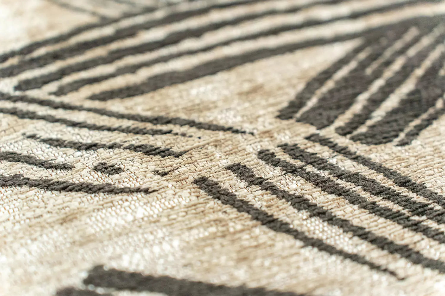 Runder Teppich KANJI beige mit Schwarz