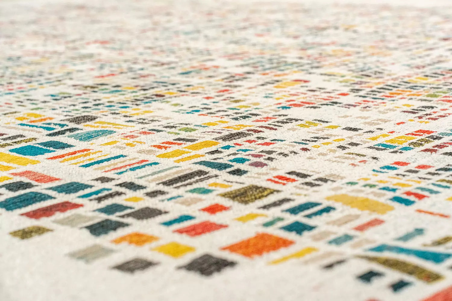 Dywan CUBIK beżowy z kolorowym wzorem