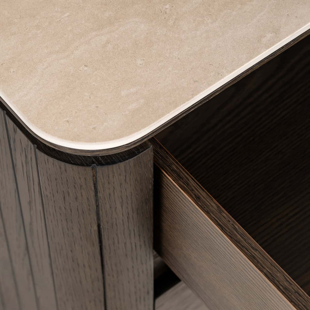 Szafka nocna RITZ brązowy fornir z beżowym ceramicznym blatem