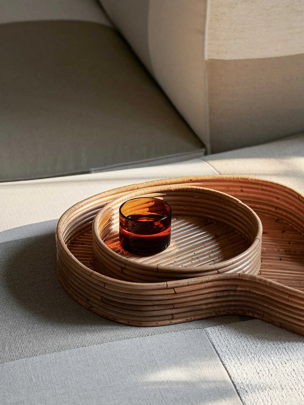 Zestaw tac ISOLA rattan