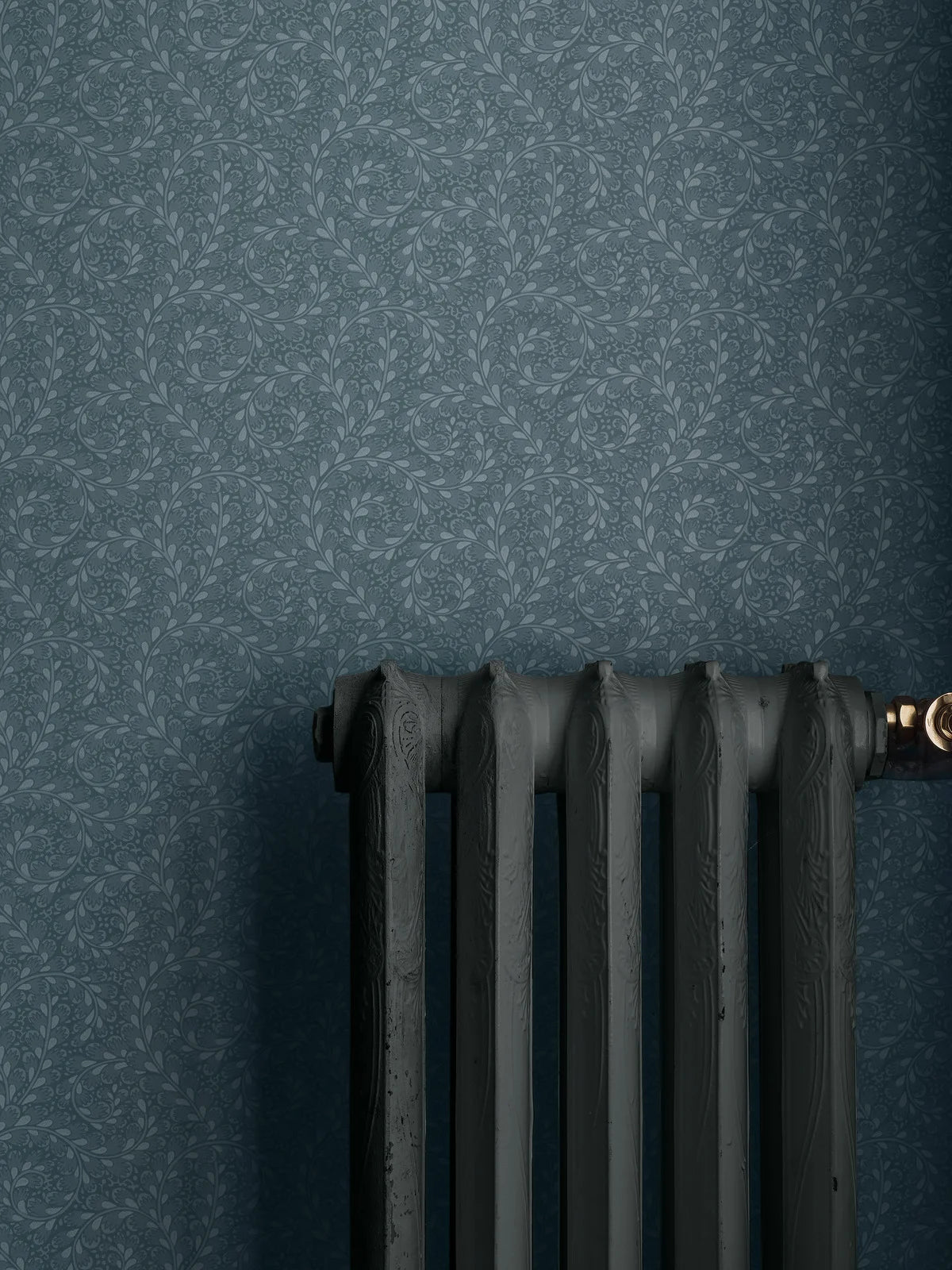 Tapete mit Pflanzenmotiv WILD FERNS blau